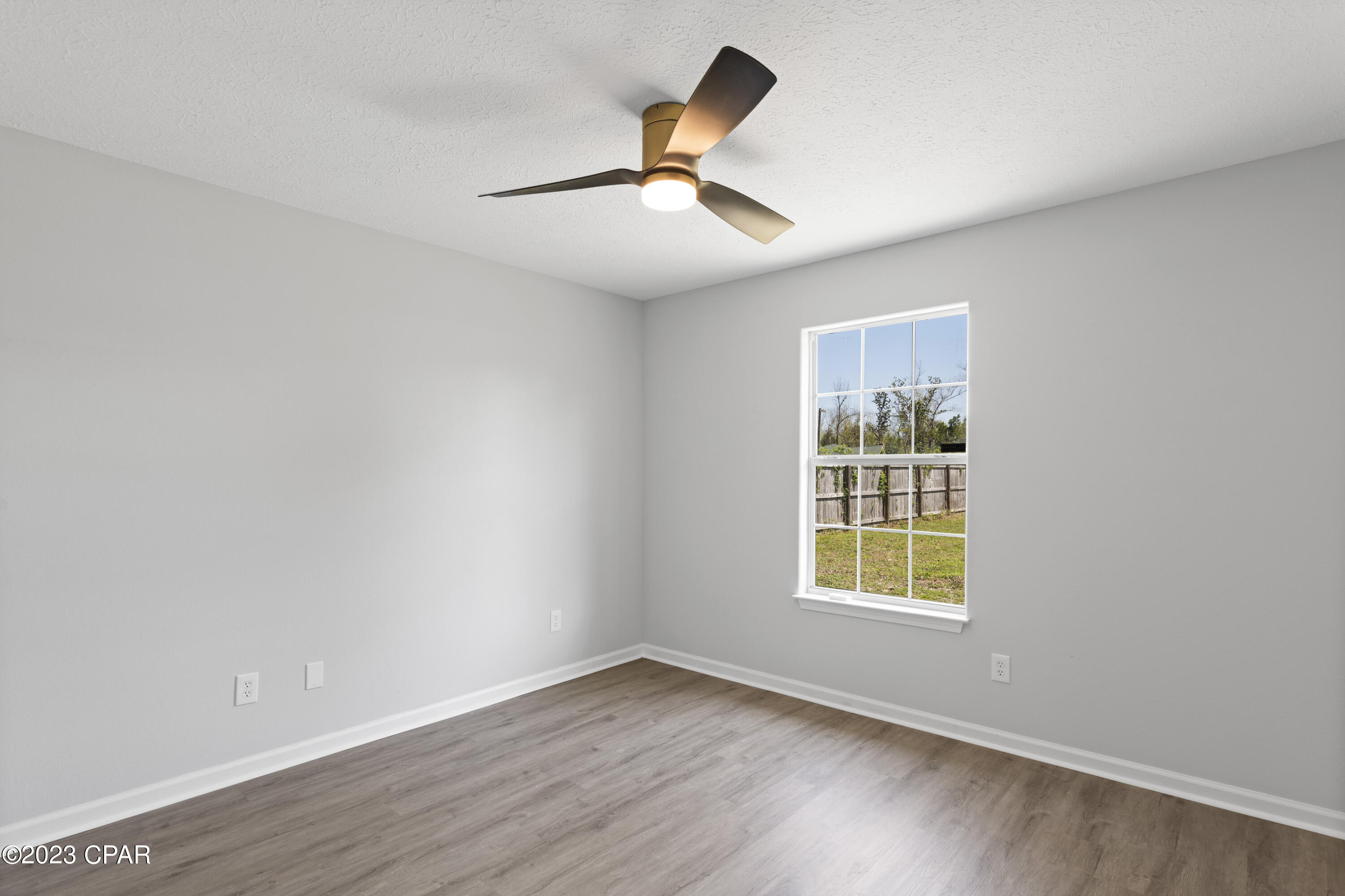 Imperial Oaks - Residential