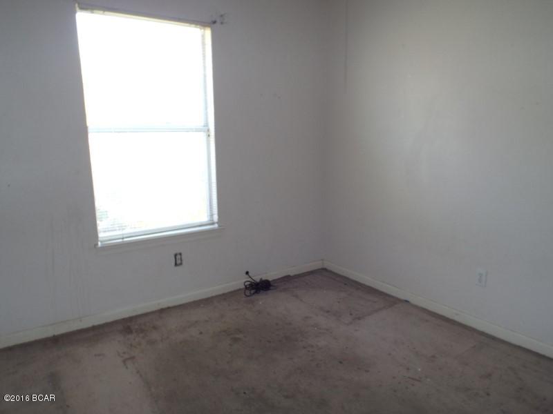 Pine Tree Place Unit 1 - Residential