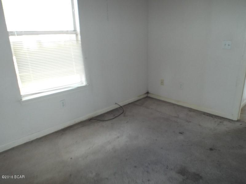 Pine Tree Place Unit 1 - Residential