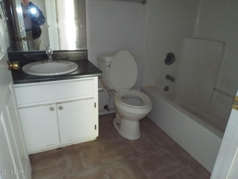 Pine Tree Place Unit 1 - Residential