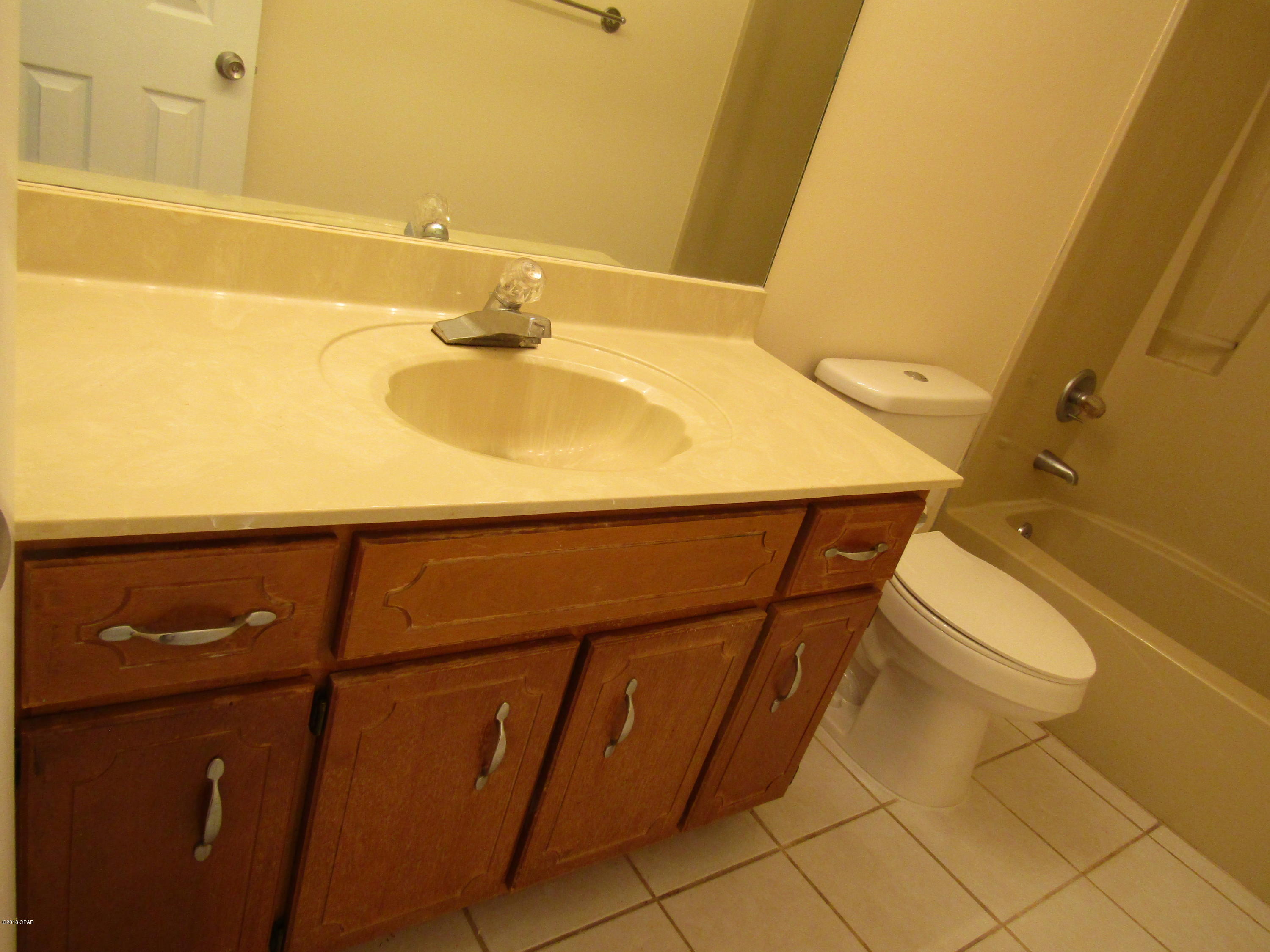 Shadow Bay Unit 1 - Residential Lease