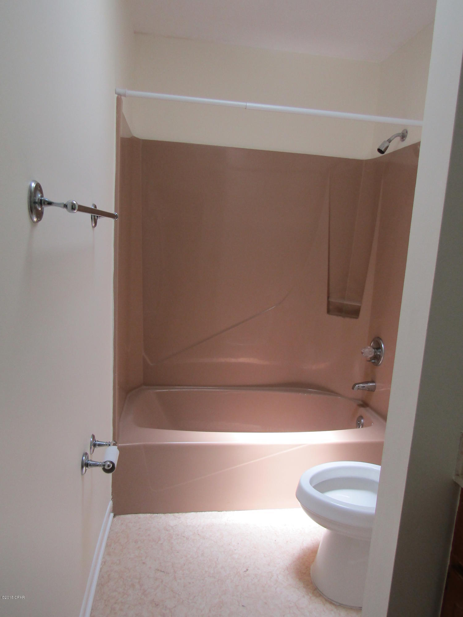 Shadow Bay Unit 1 - Residential Lease