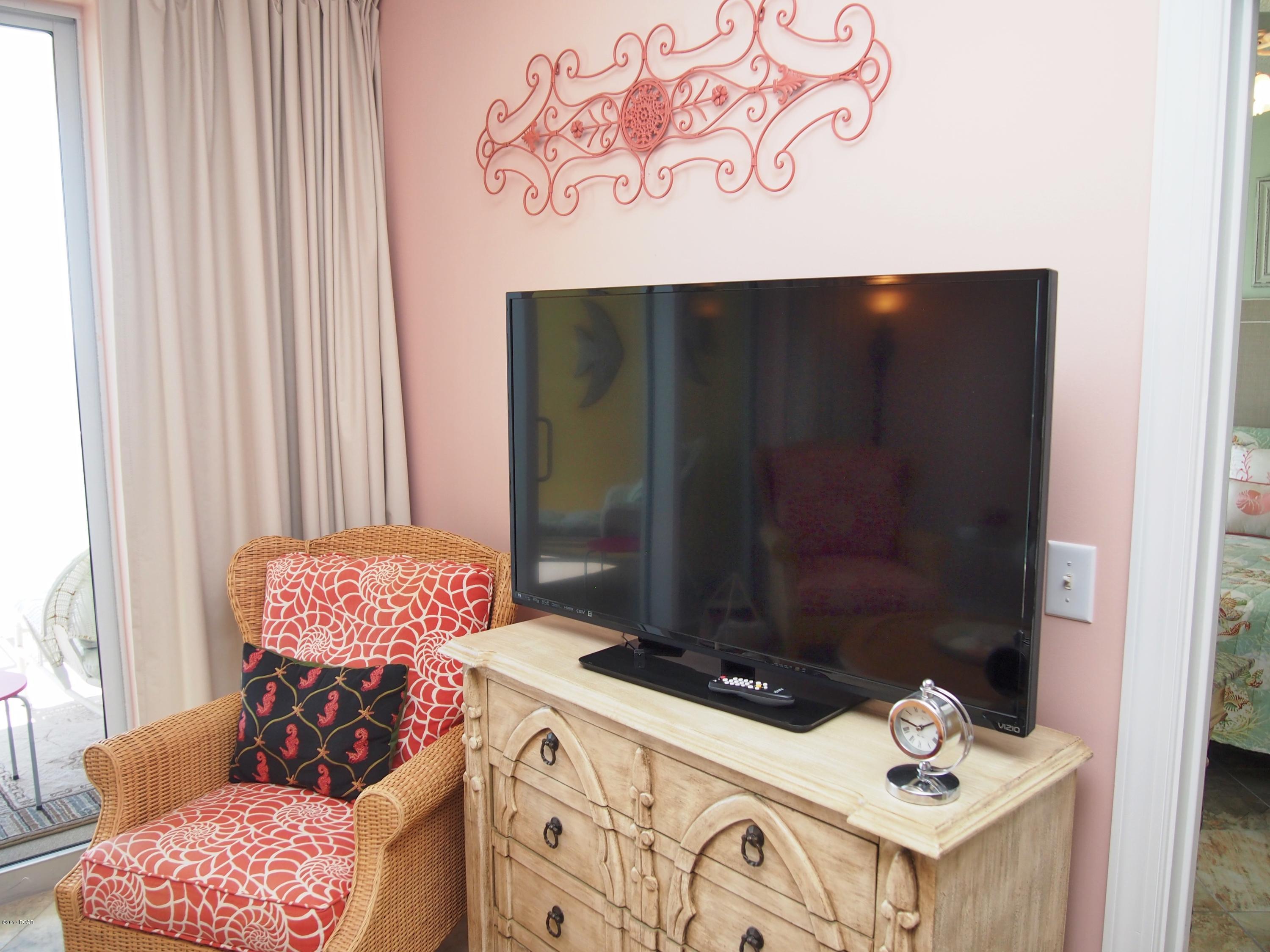 Tropic Winds - Residential