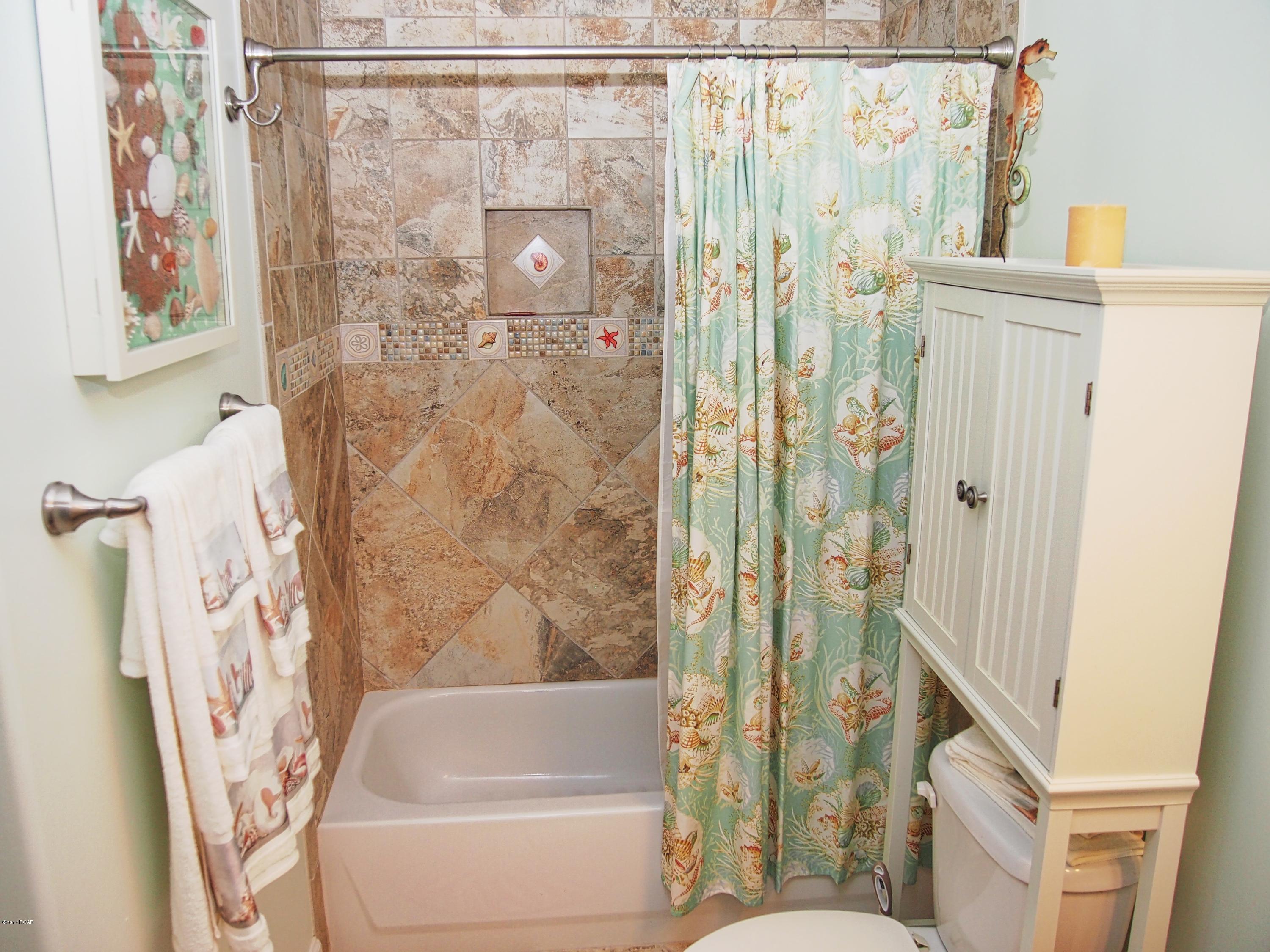 Tropic Winds - Residential