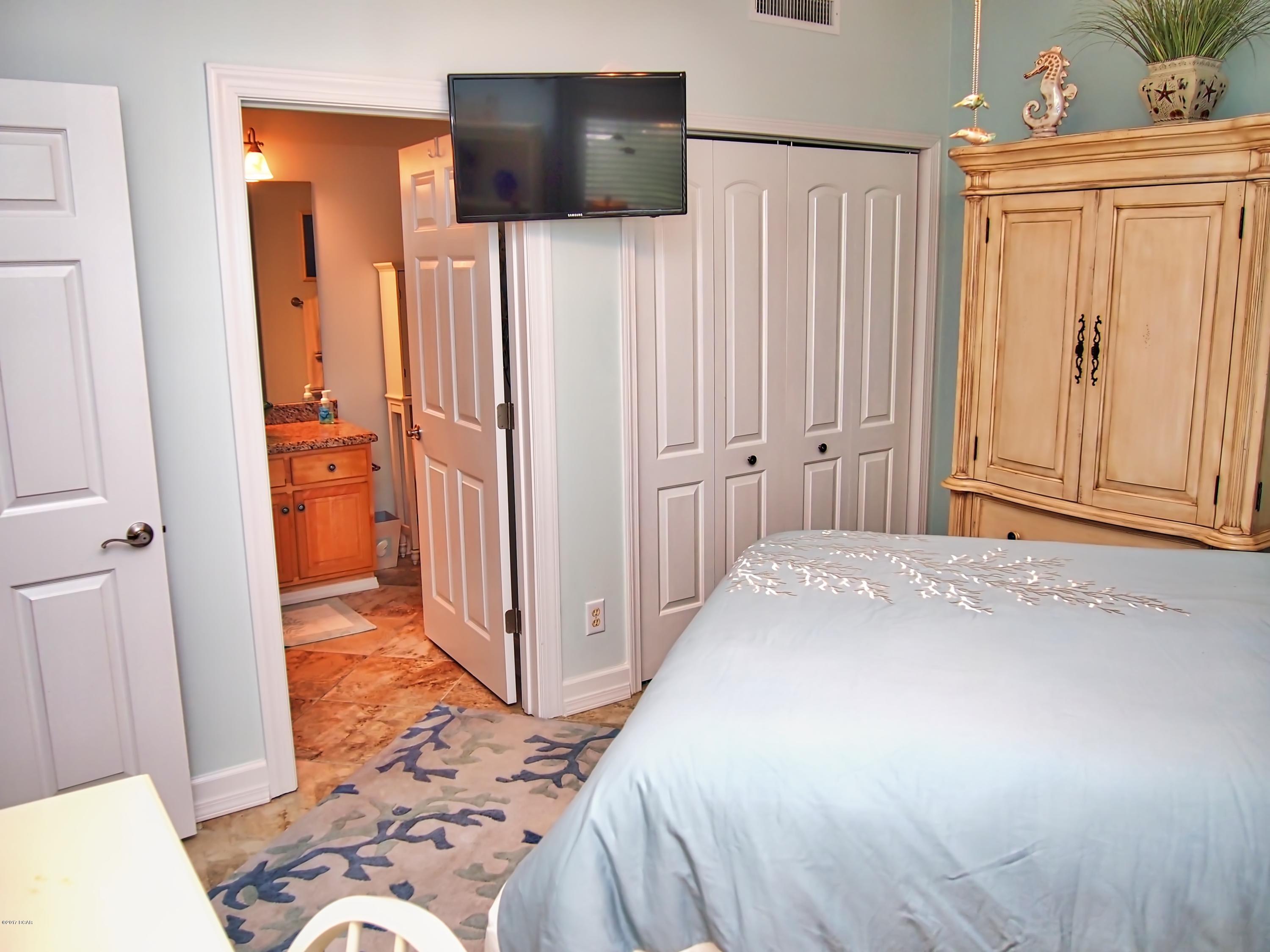 Tropic Winds - Residential