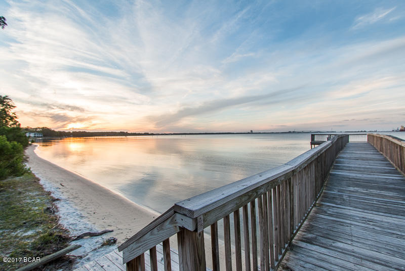 Magnolia Bay Club - Residential