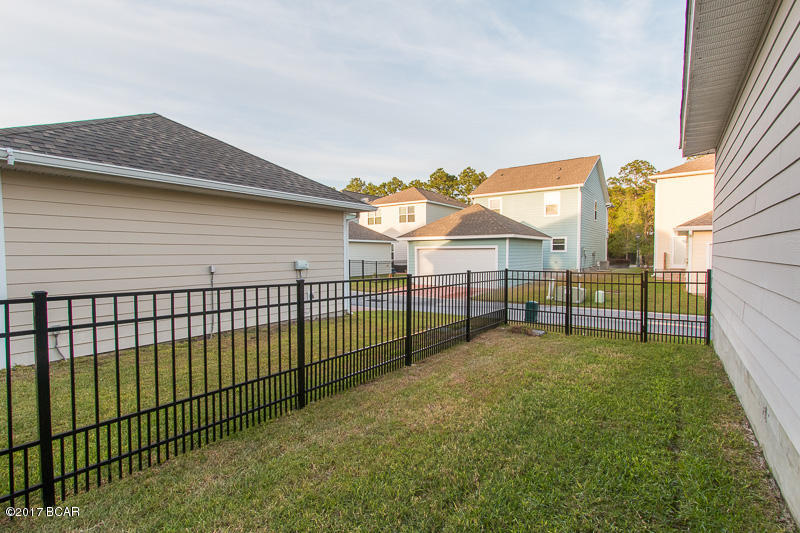 Magnolia Bay Club - Residential