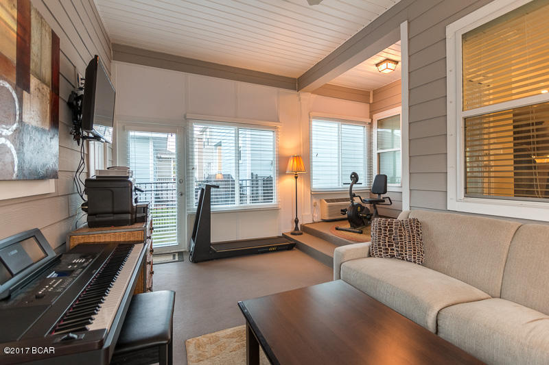 Magnolia Bay Club - Residential