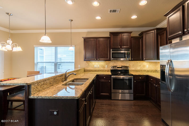 Magnolia Bay Club - Residential