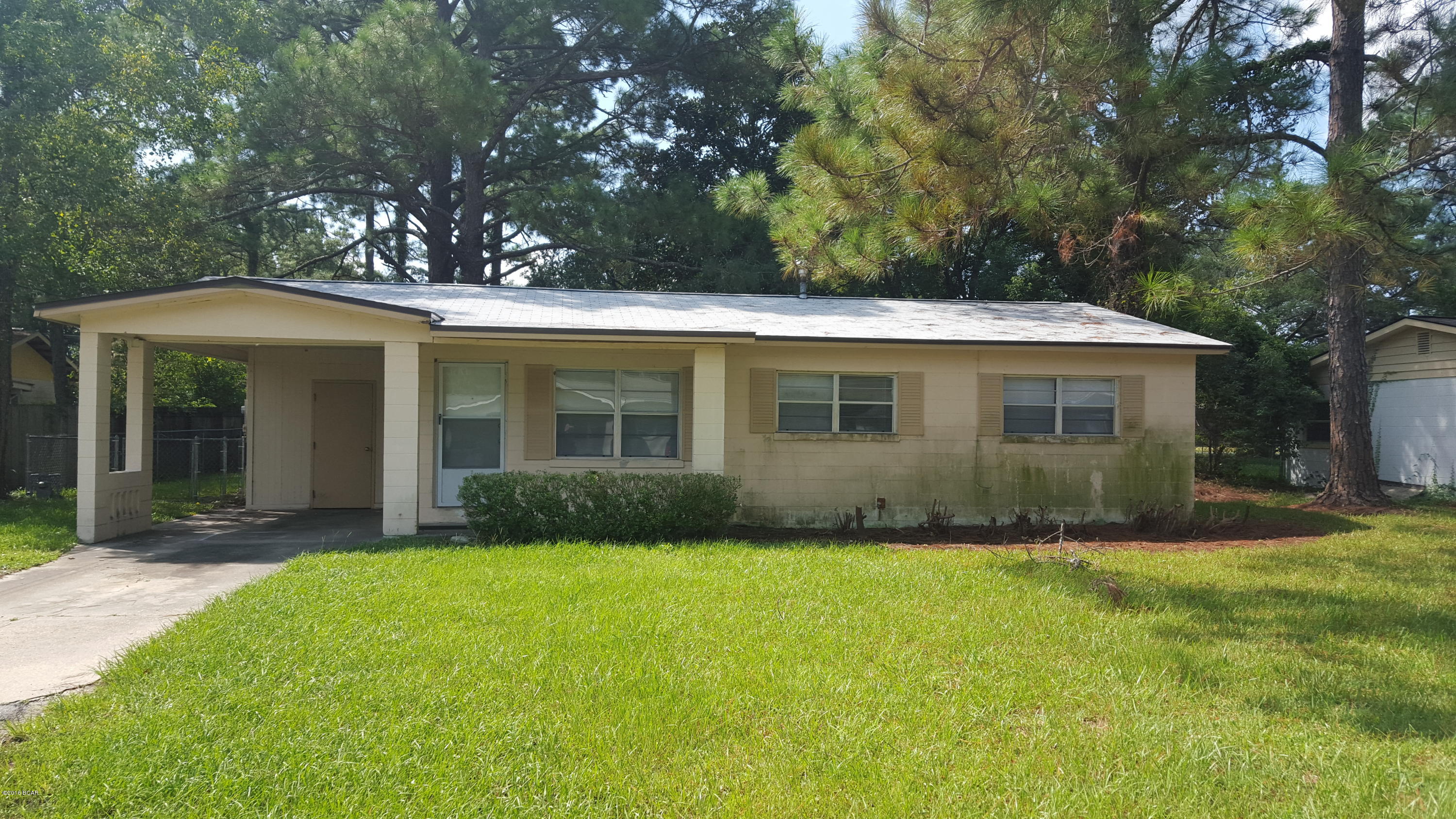 Parkway Manor Est - Residential