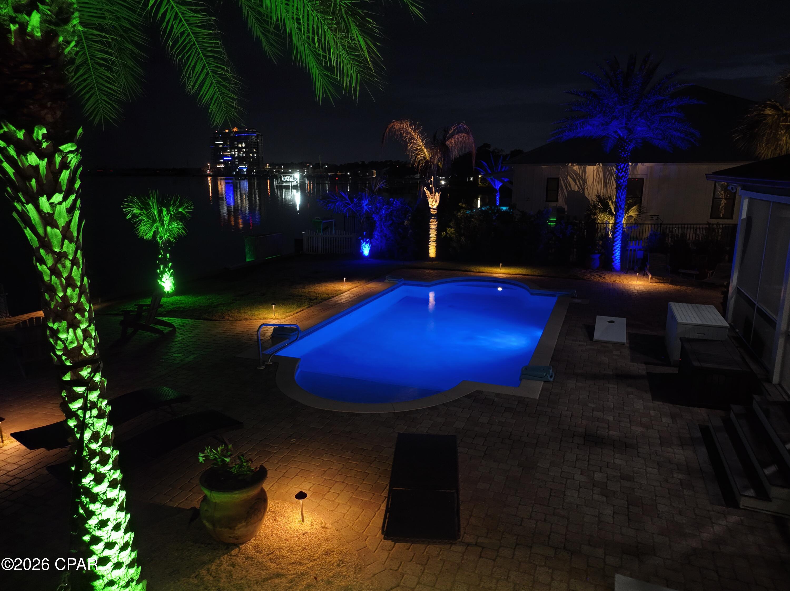 Dolphin Bay - Residential