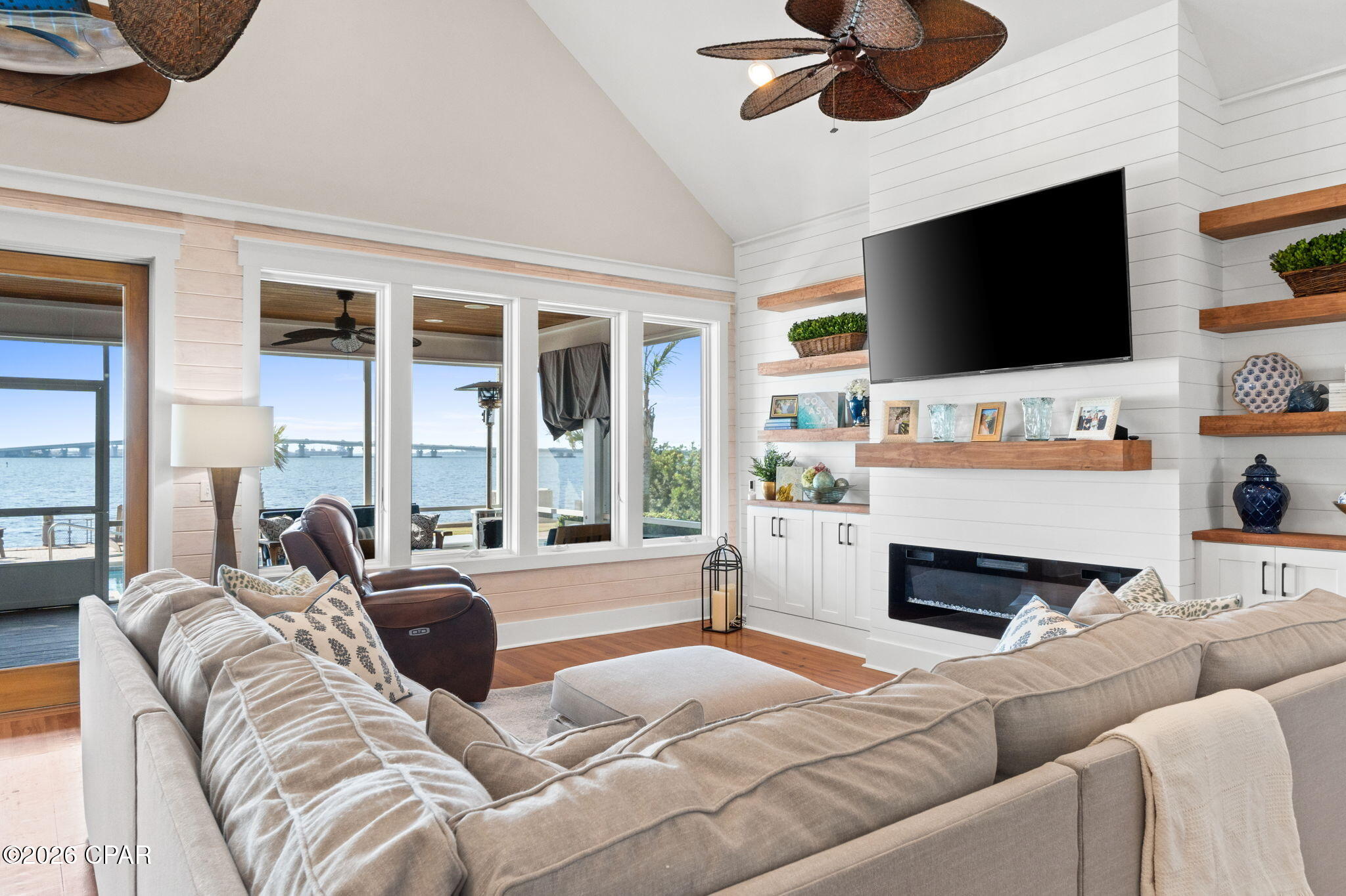 Dolphin Bay - Residential