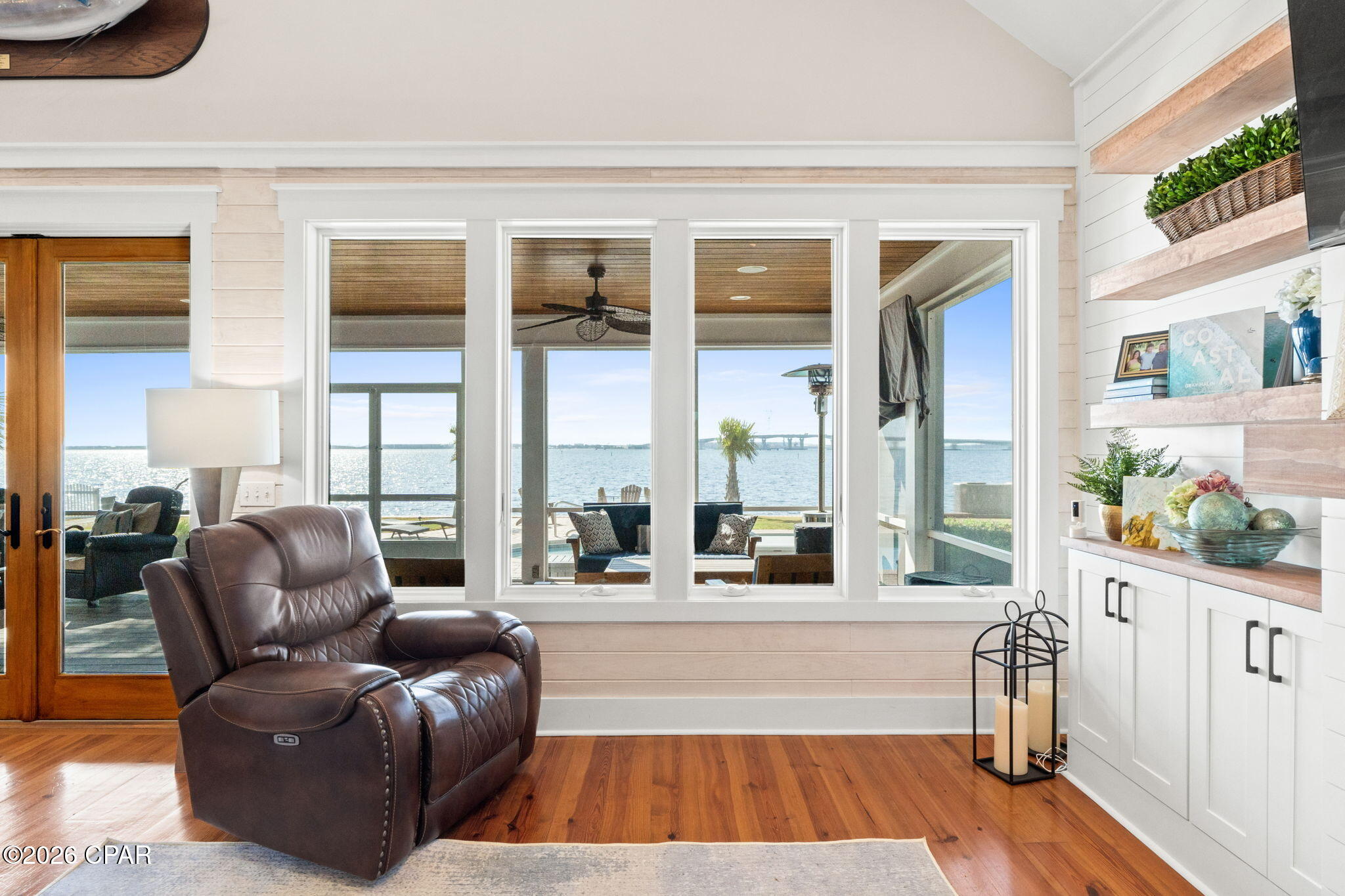 Dolphin Bay - Residential