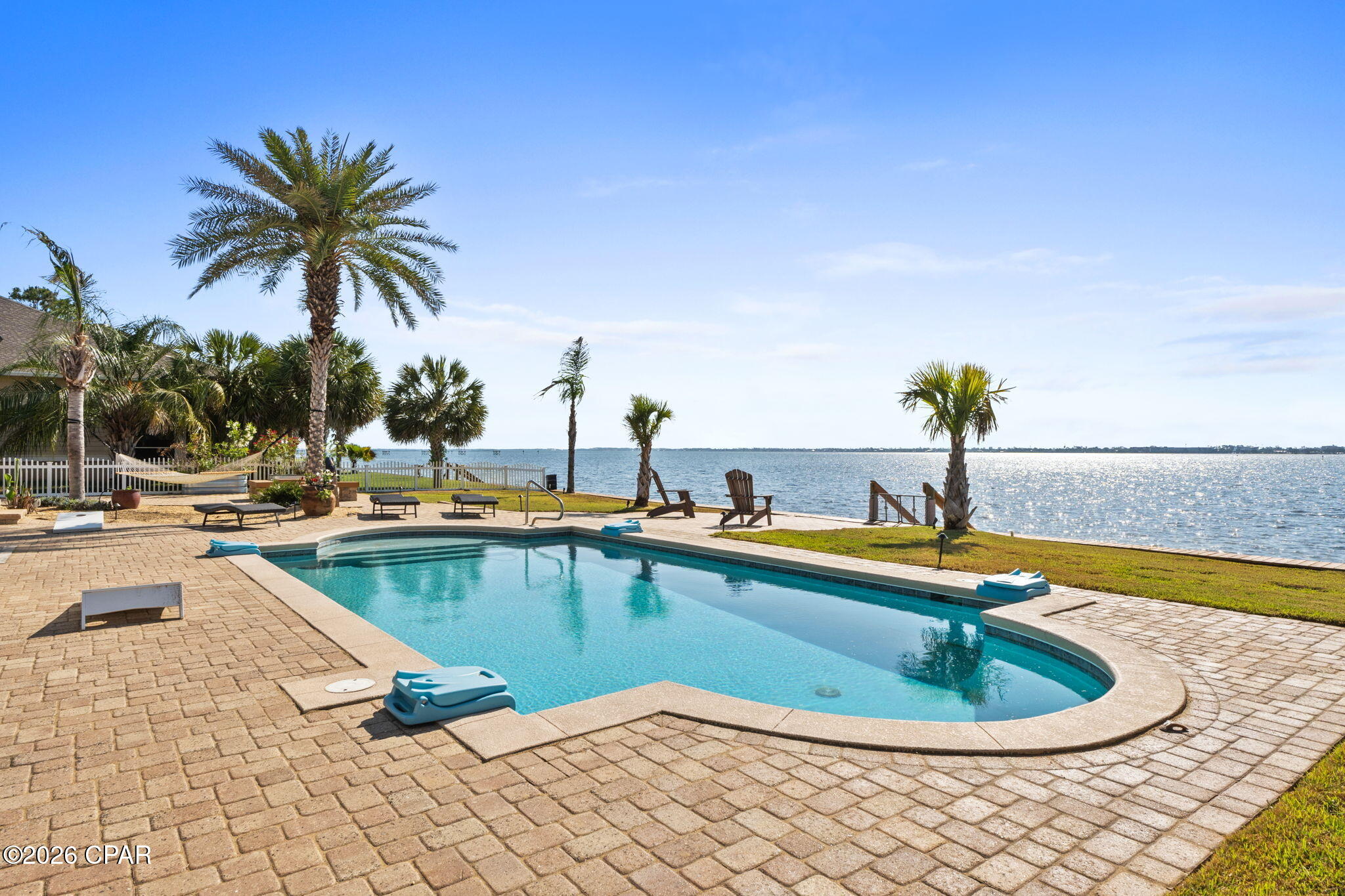 Dolphin Bay - Residential