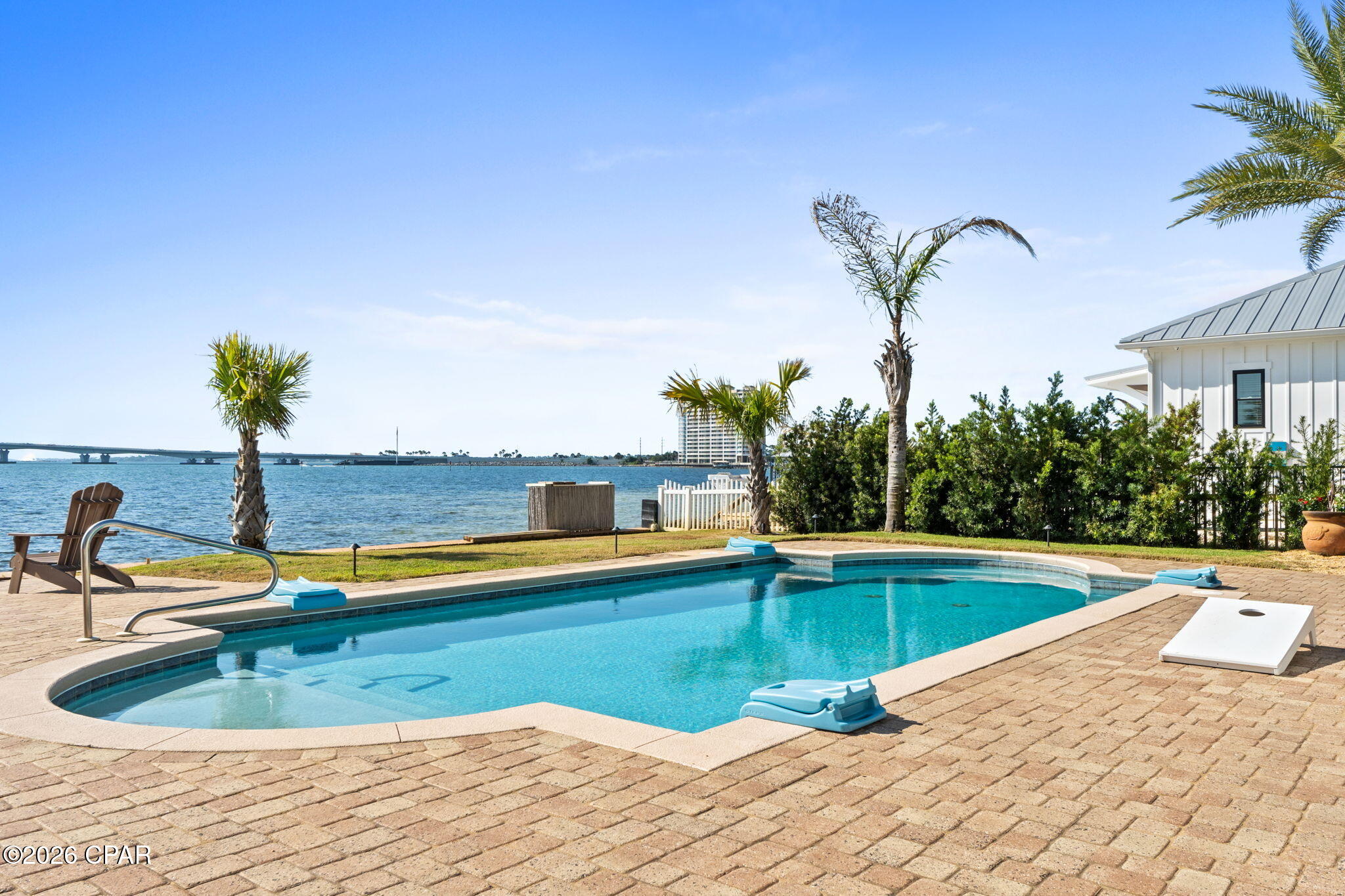 Dolphin Bay - Residential