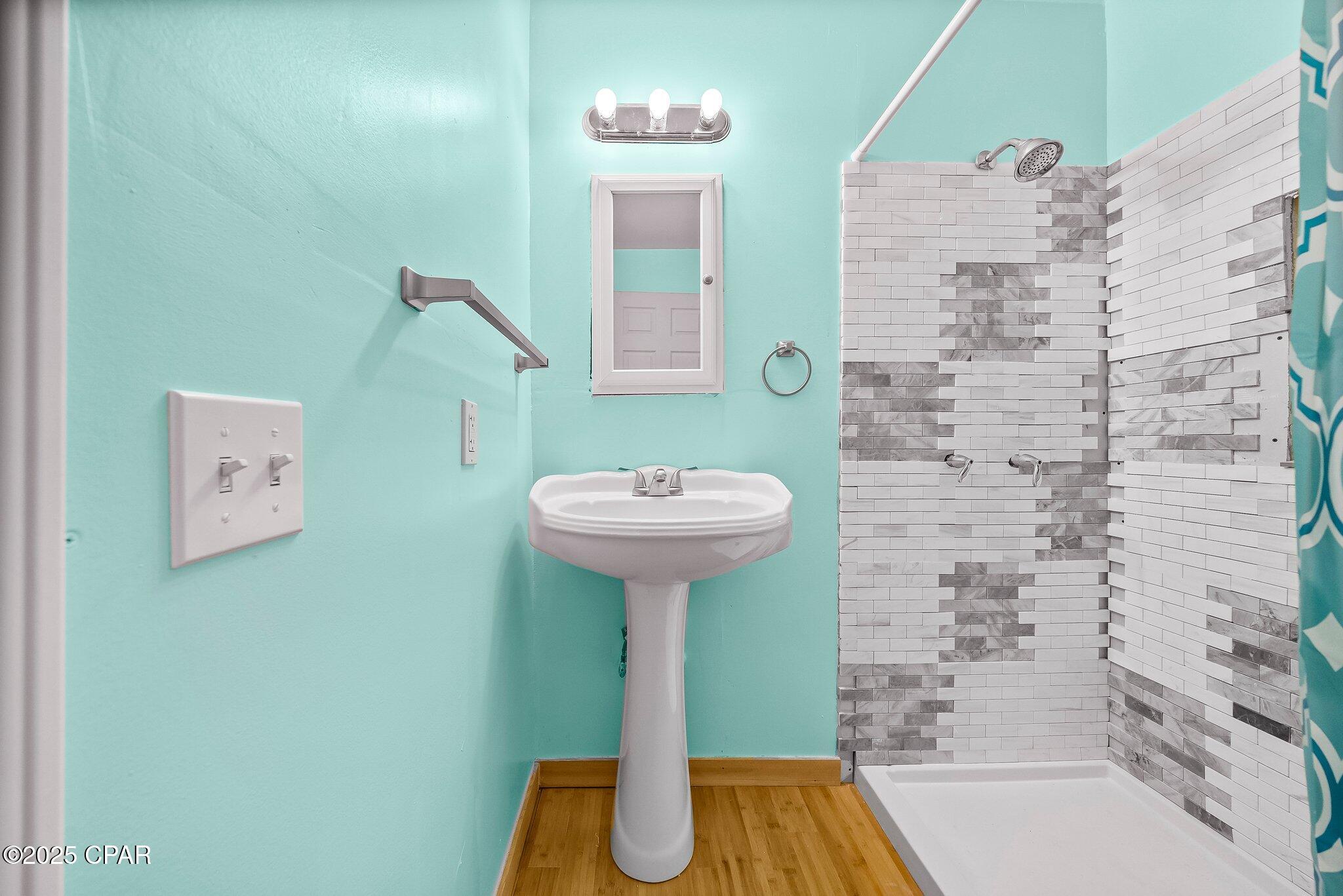 [No Recorded Subdiv] - Residential