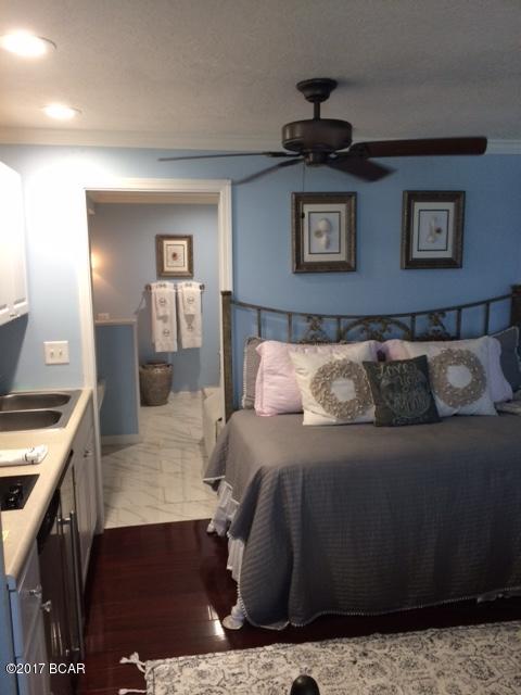 Fontainebleau Terrace - Residential