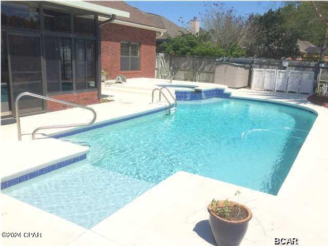 Forest Glenn - Residential