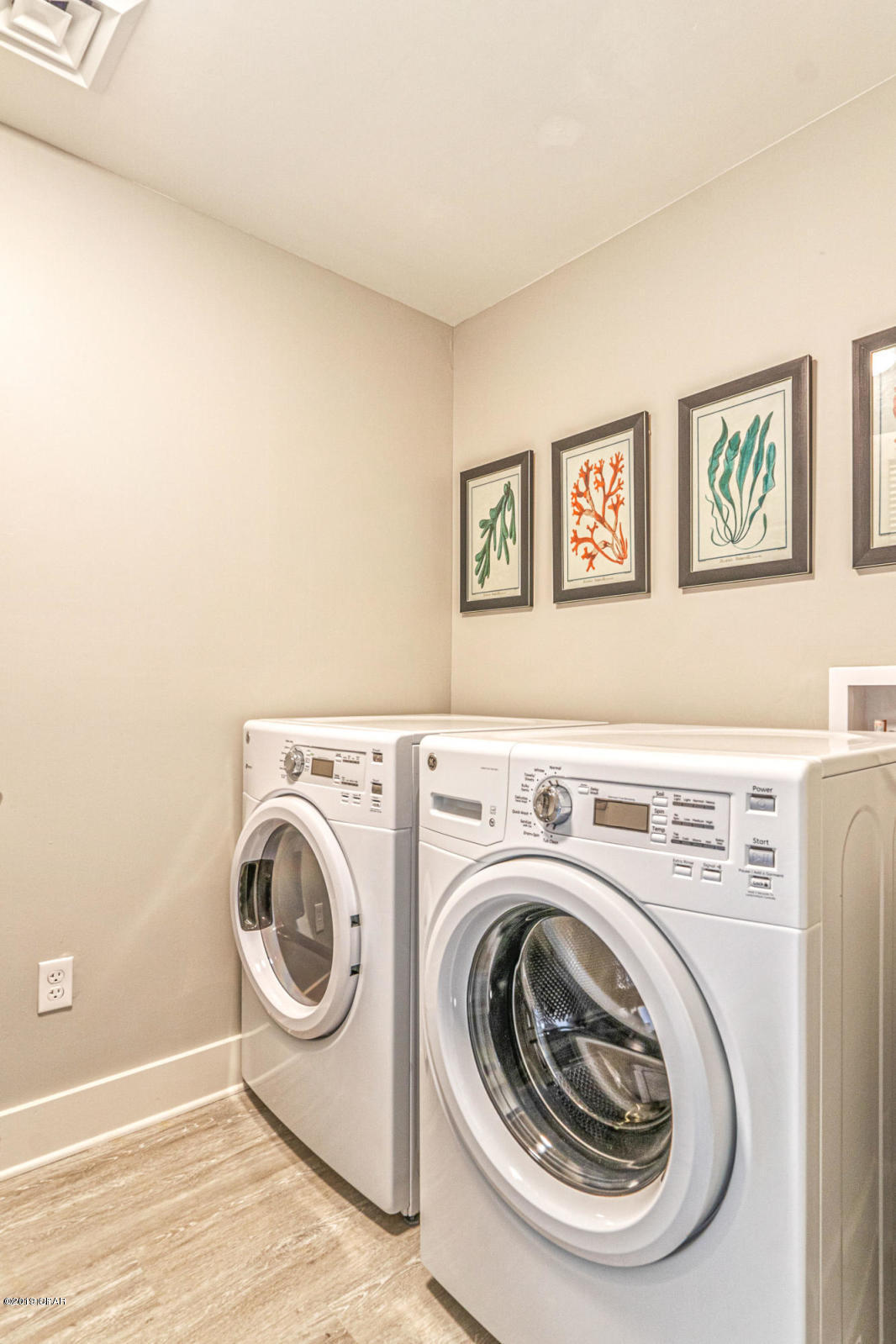 Calypso Towers III - Residential