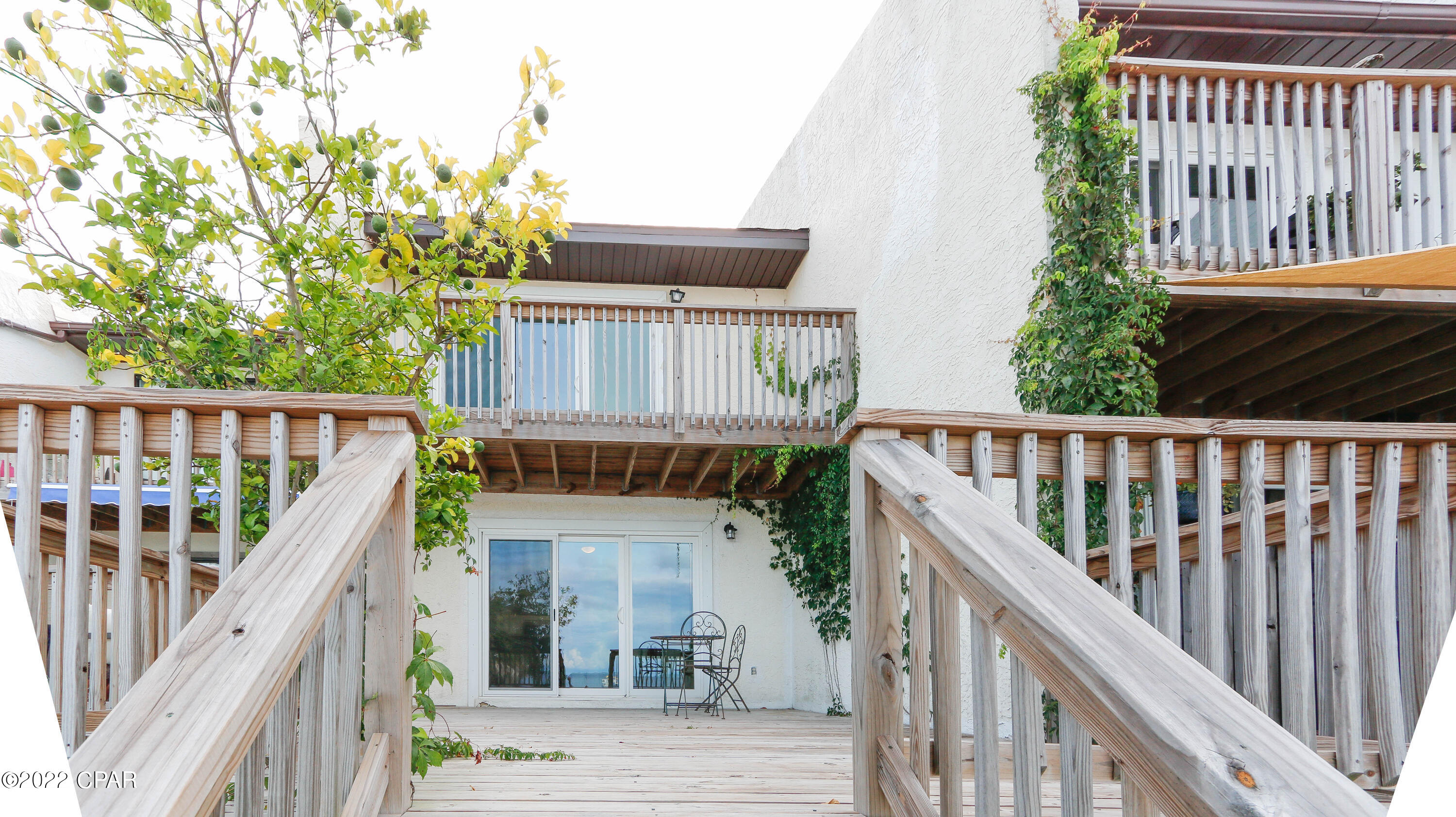 Oakshore Villas Twnhs - Residential