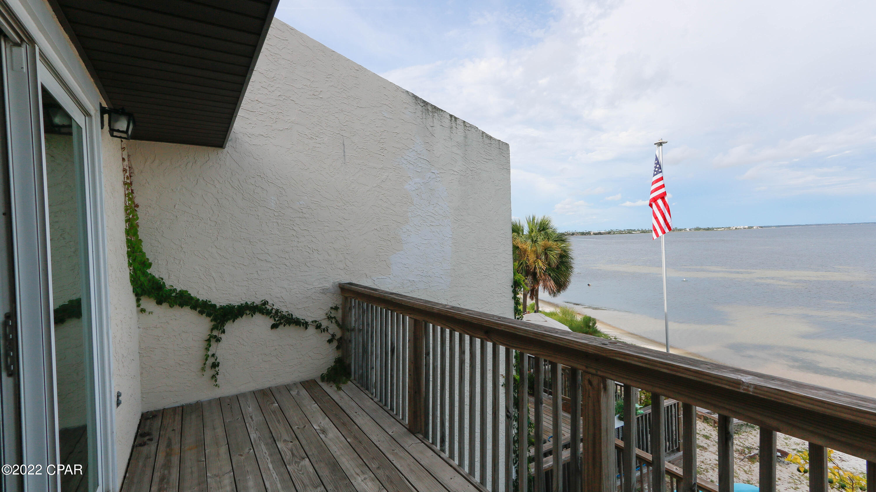 Oakshore Villas Twnhs - Residential