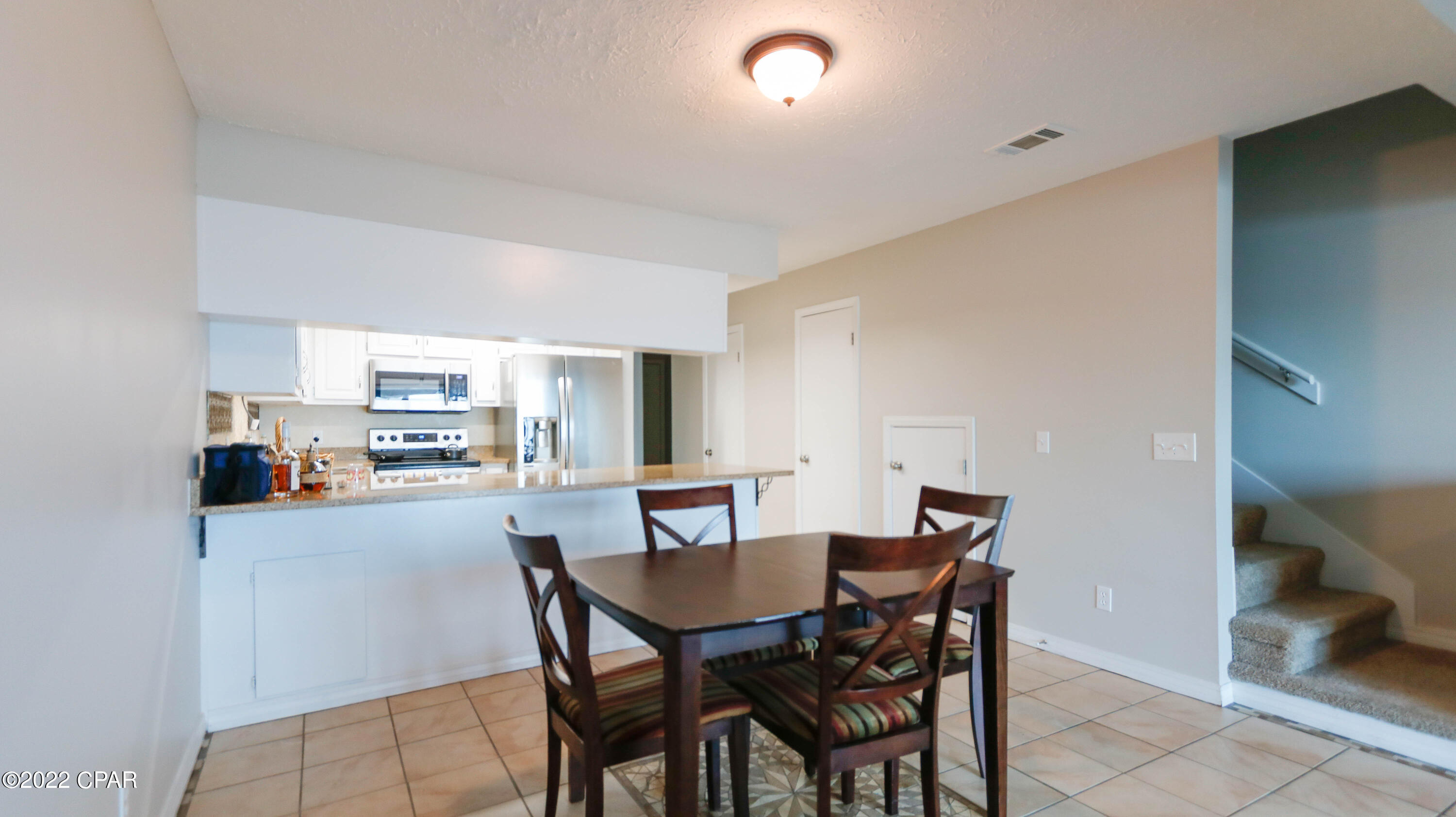 Oakshore Villas Twnhs - Residential