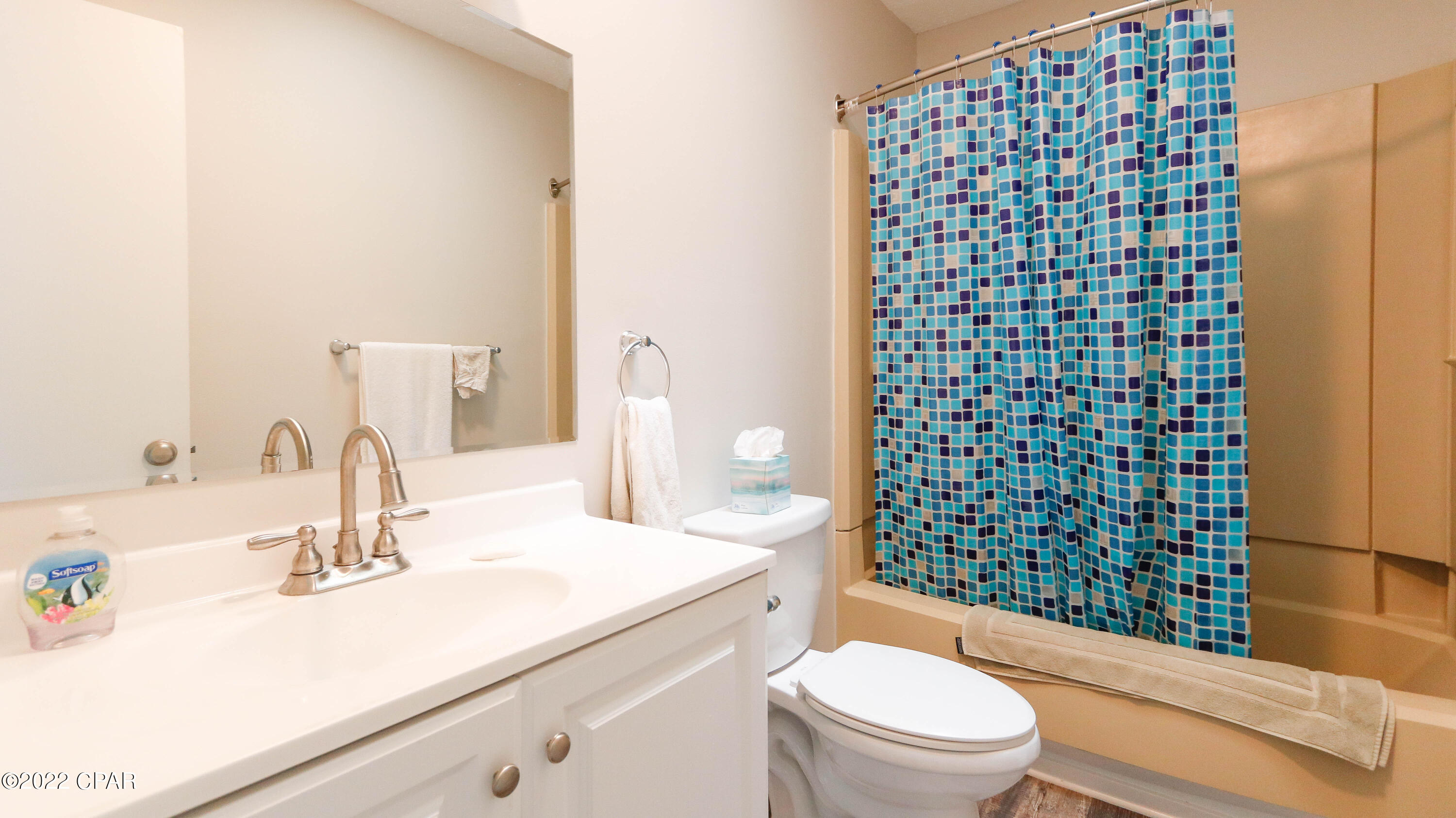 Oakshore Villas Twnhs - Residential