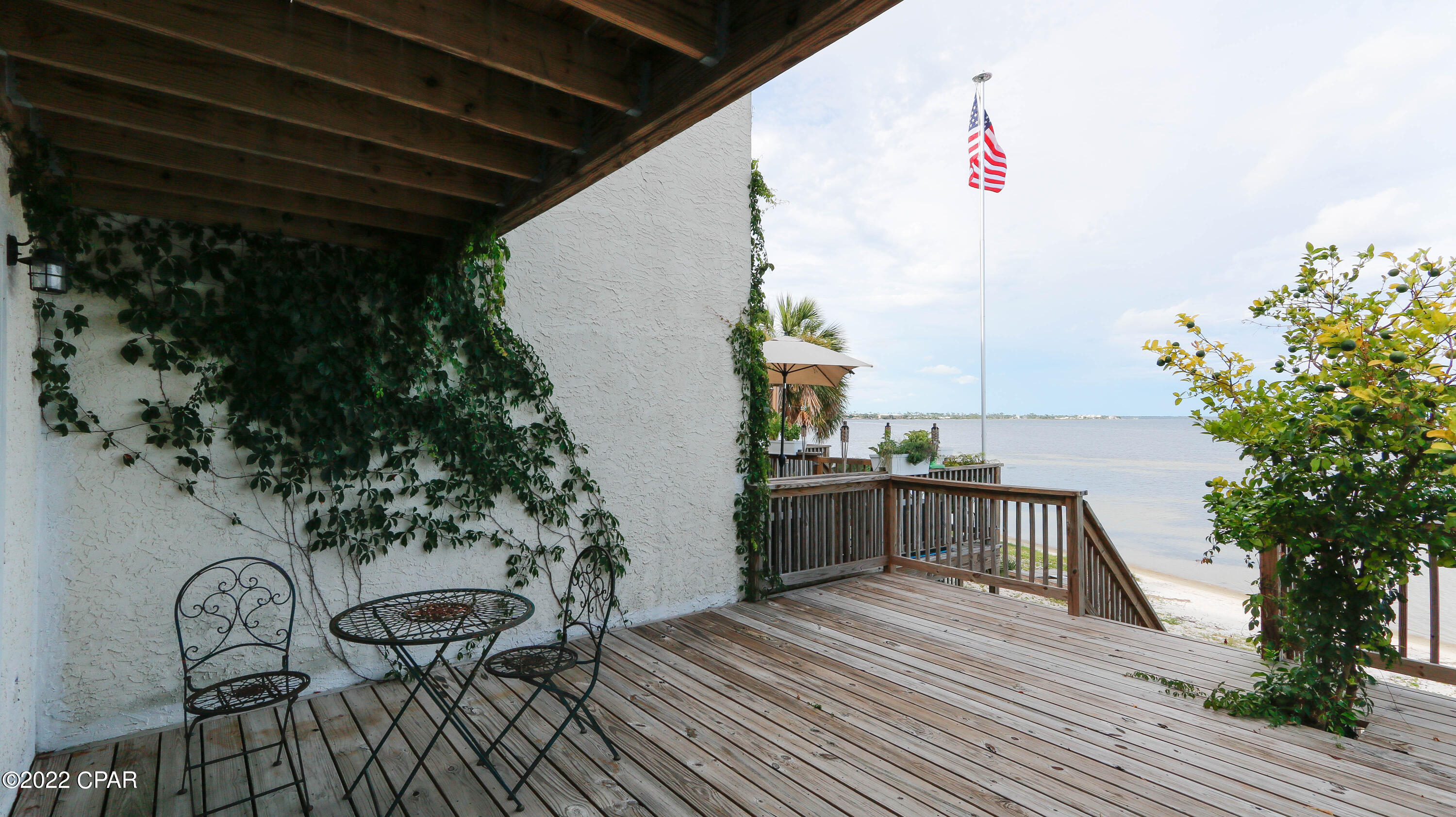 Oakshore Villas Twnhs - Residential