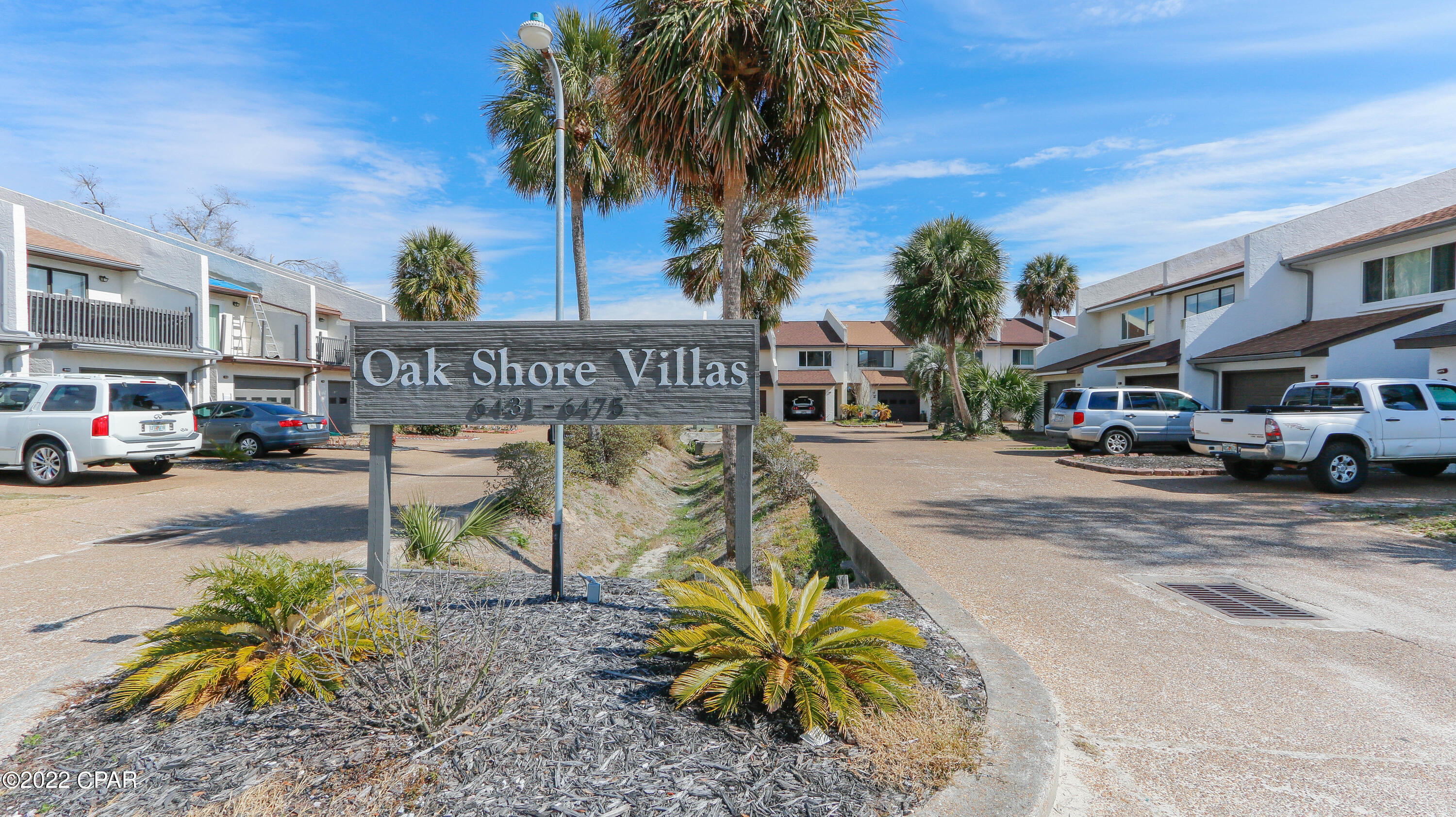 Oakshore Villas Twnhs - Residential