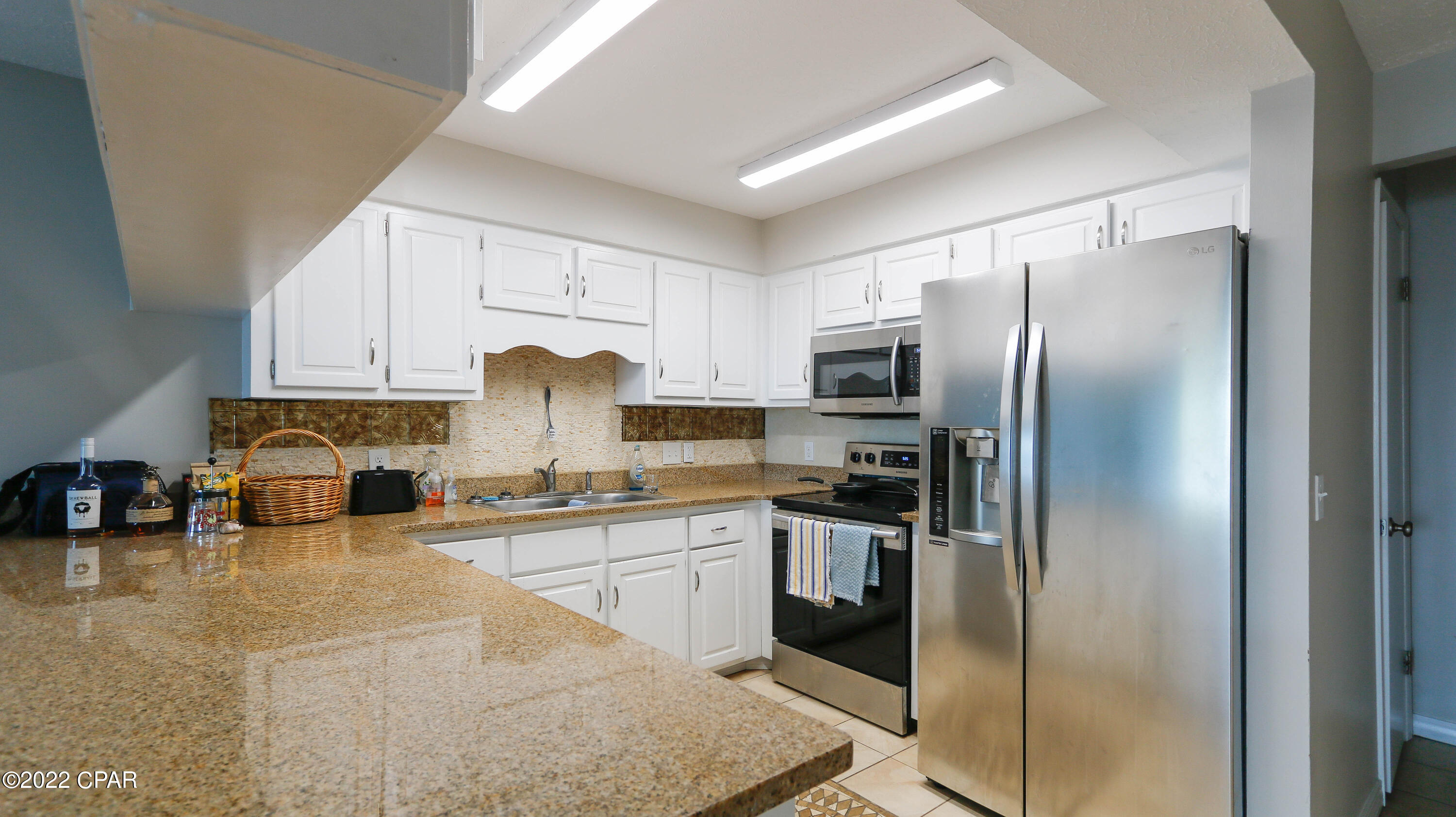 Oakshore Villas Twnhs - Residential