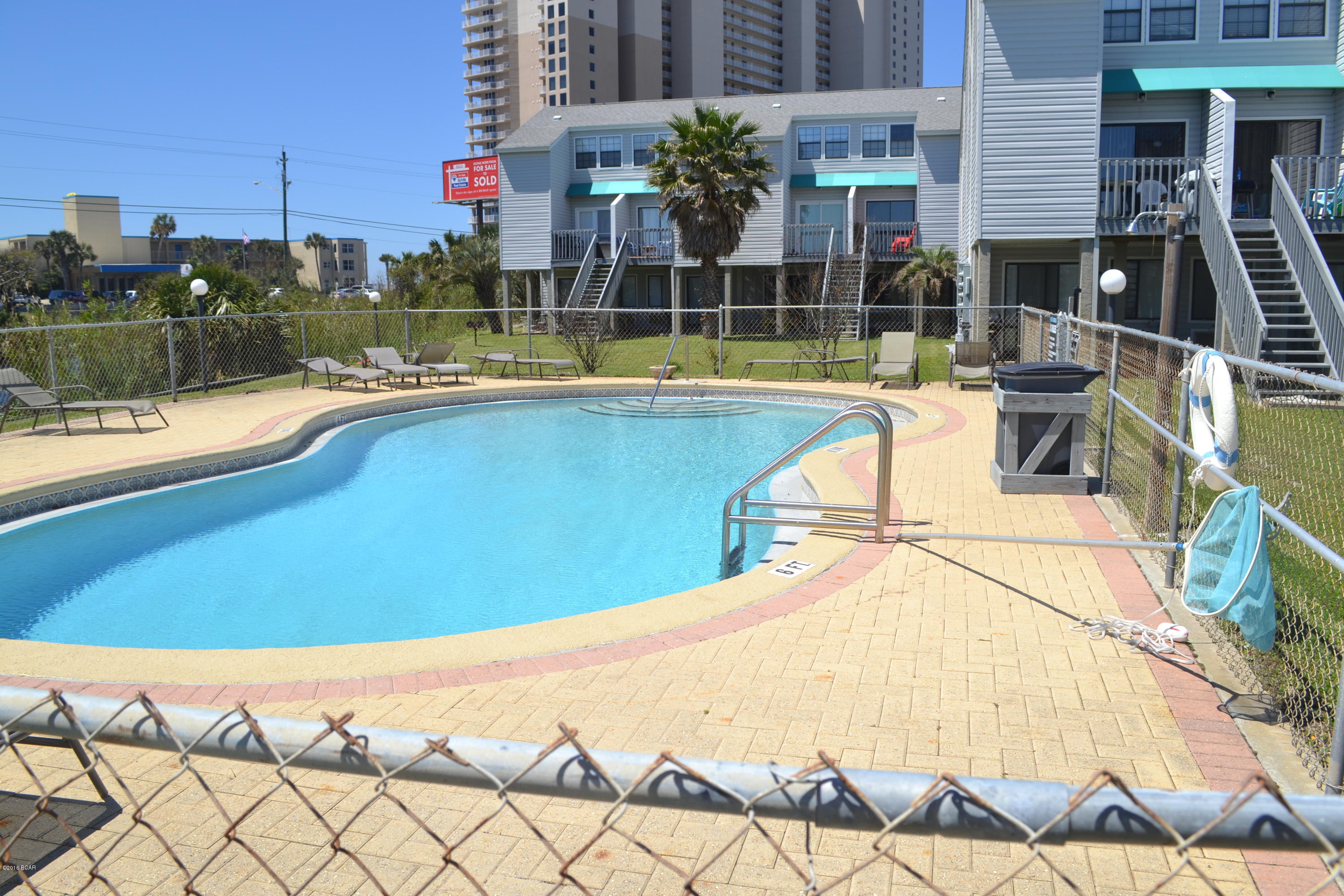 Lullwater Beach - Residential