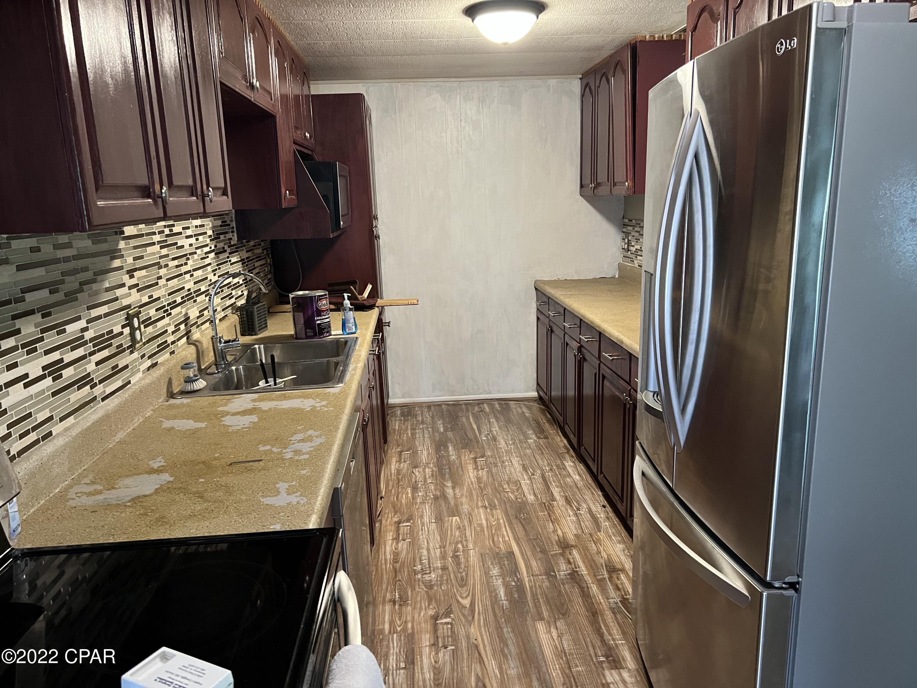 [No Recorded Subdiv] - Residential