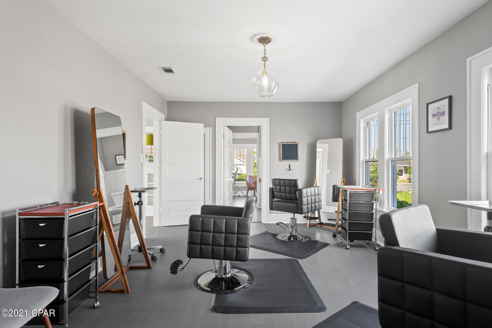 No Named Subdivision - Commercial Lease