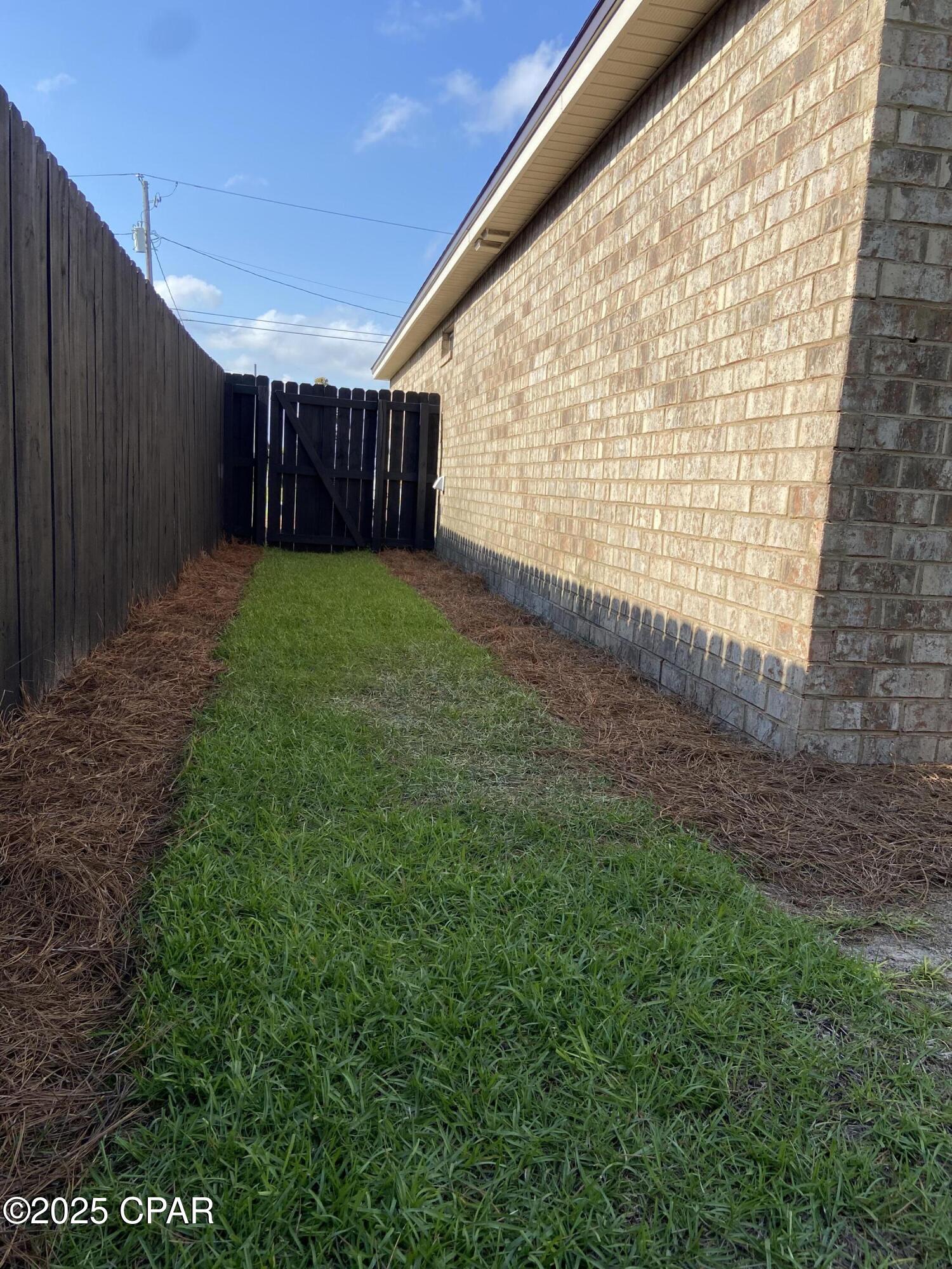 The Pines Of Lynn Haven - Residential