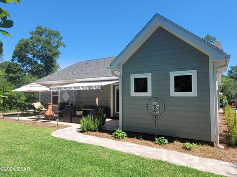 A home in Chipley