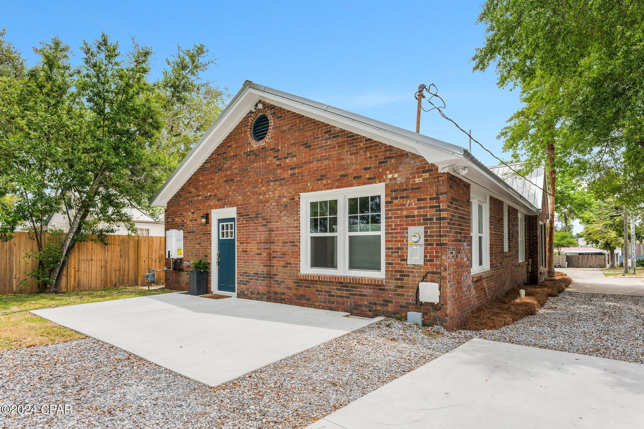 Sudduths 1st Add - Residential