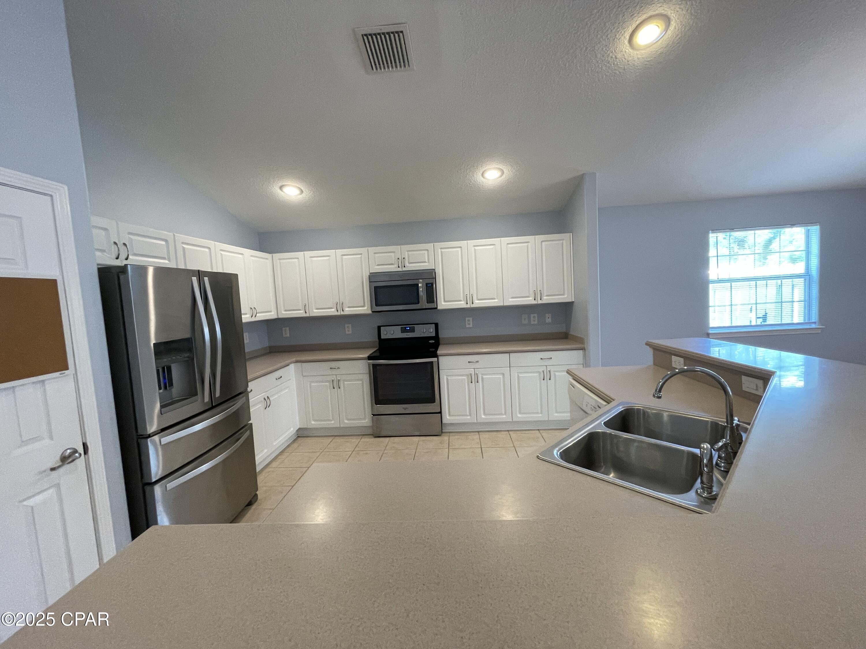 Palmetto Trace Phase 2 - Residential Lease