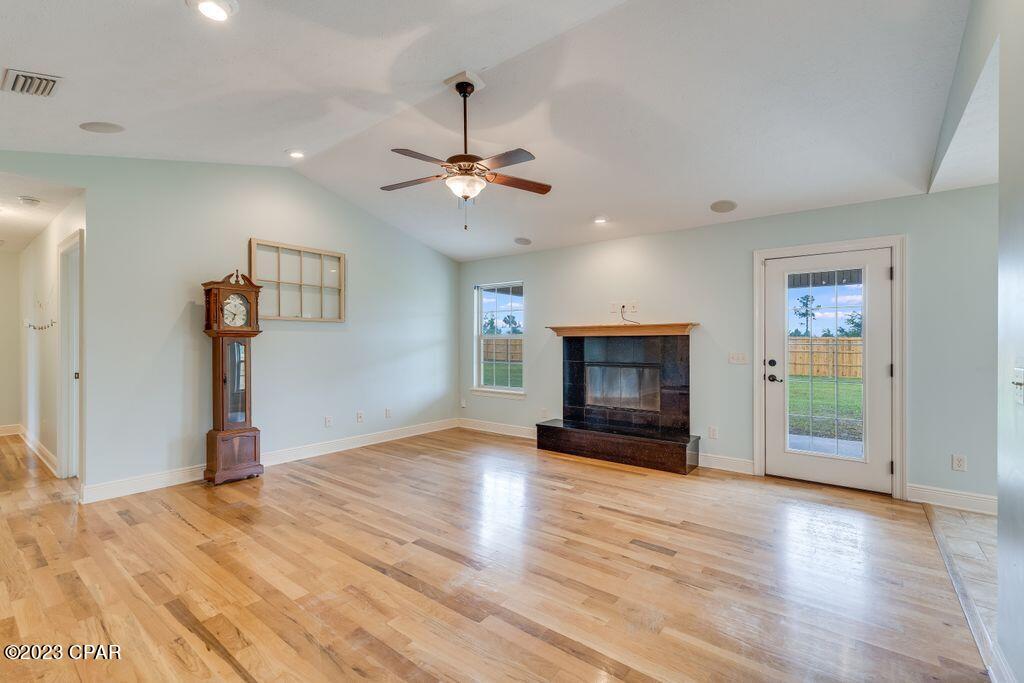 [No Recorded Subdiv] - Residential