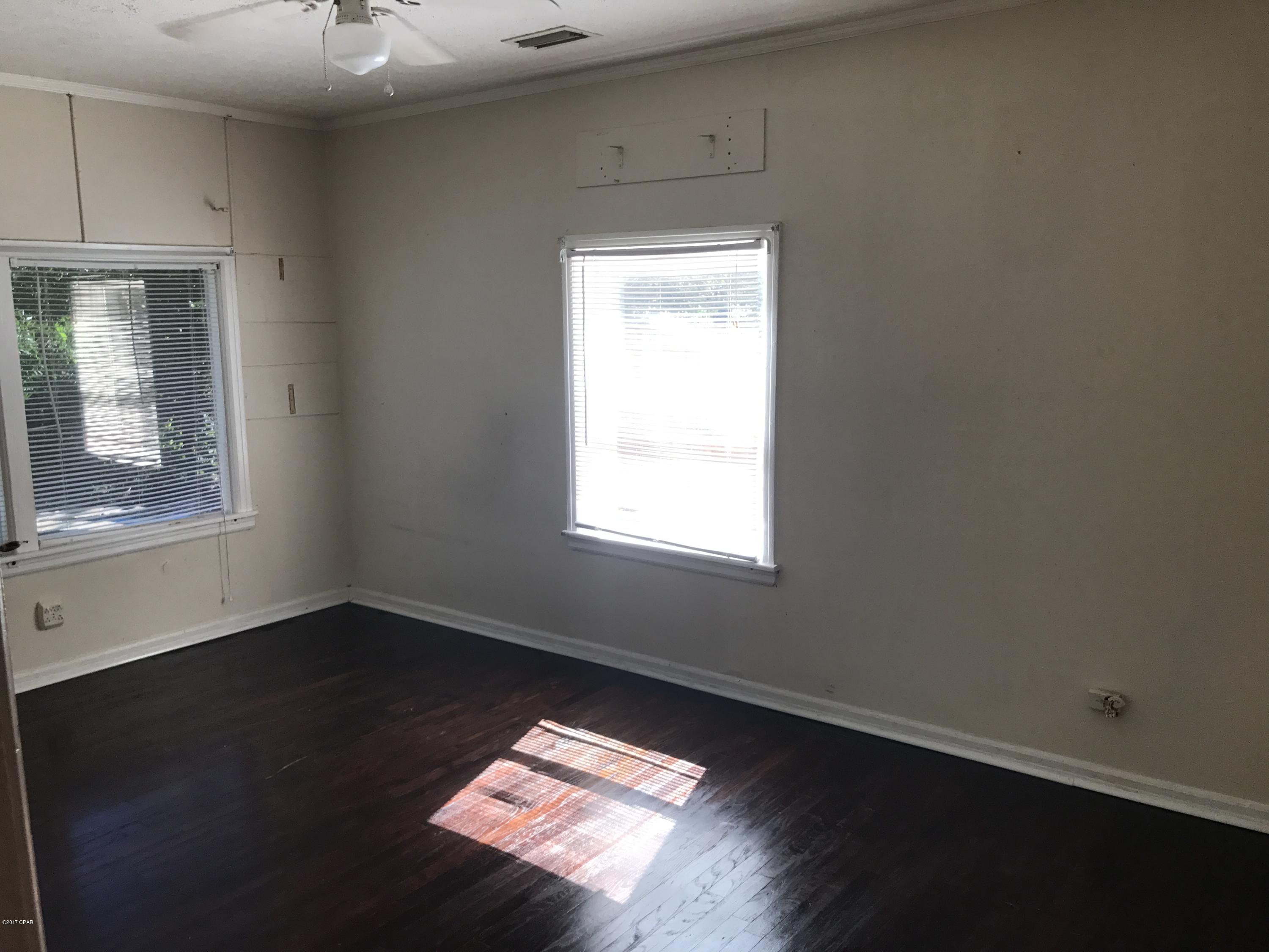 Sudduths 1st Add - Residential