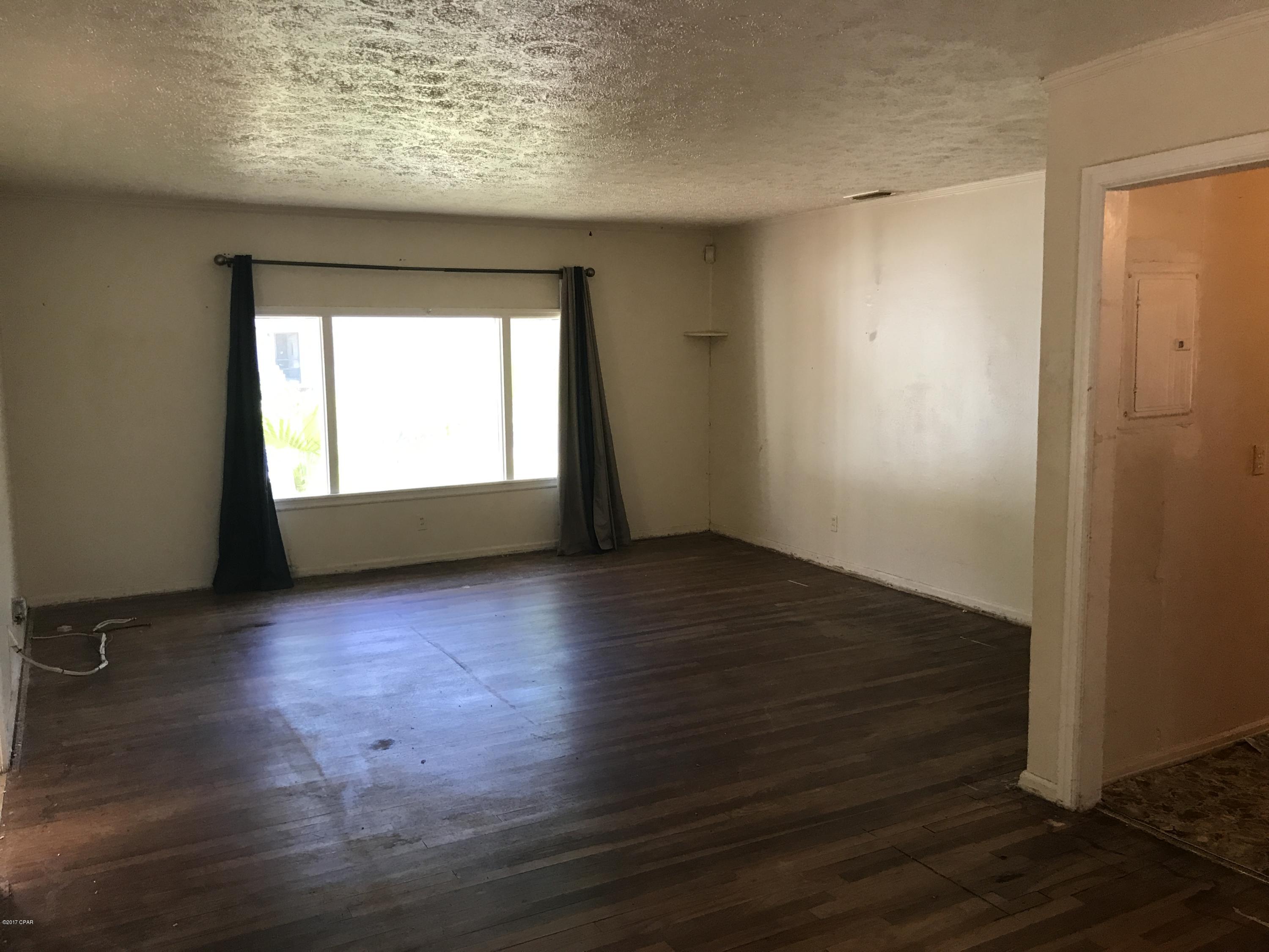 Sudduths 1st Add - Residential