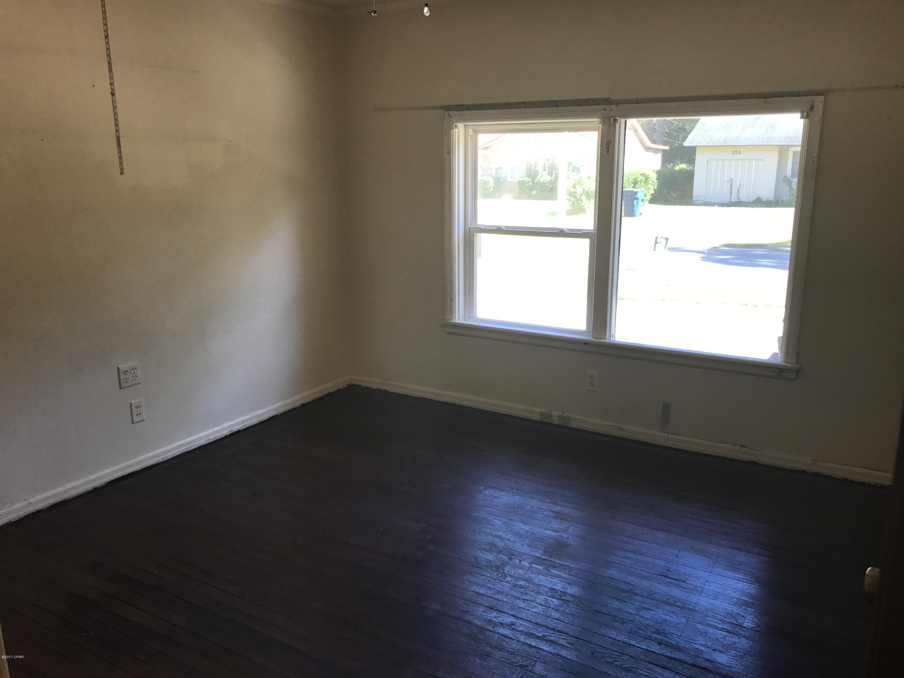 Sudduths 1st Add - Residential