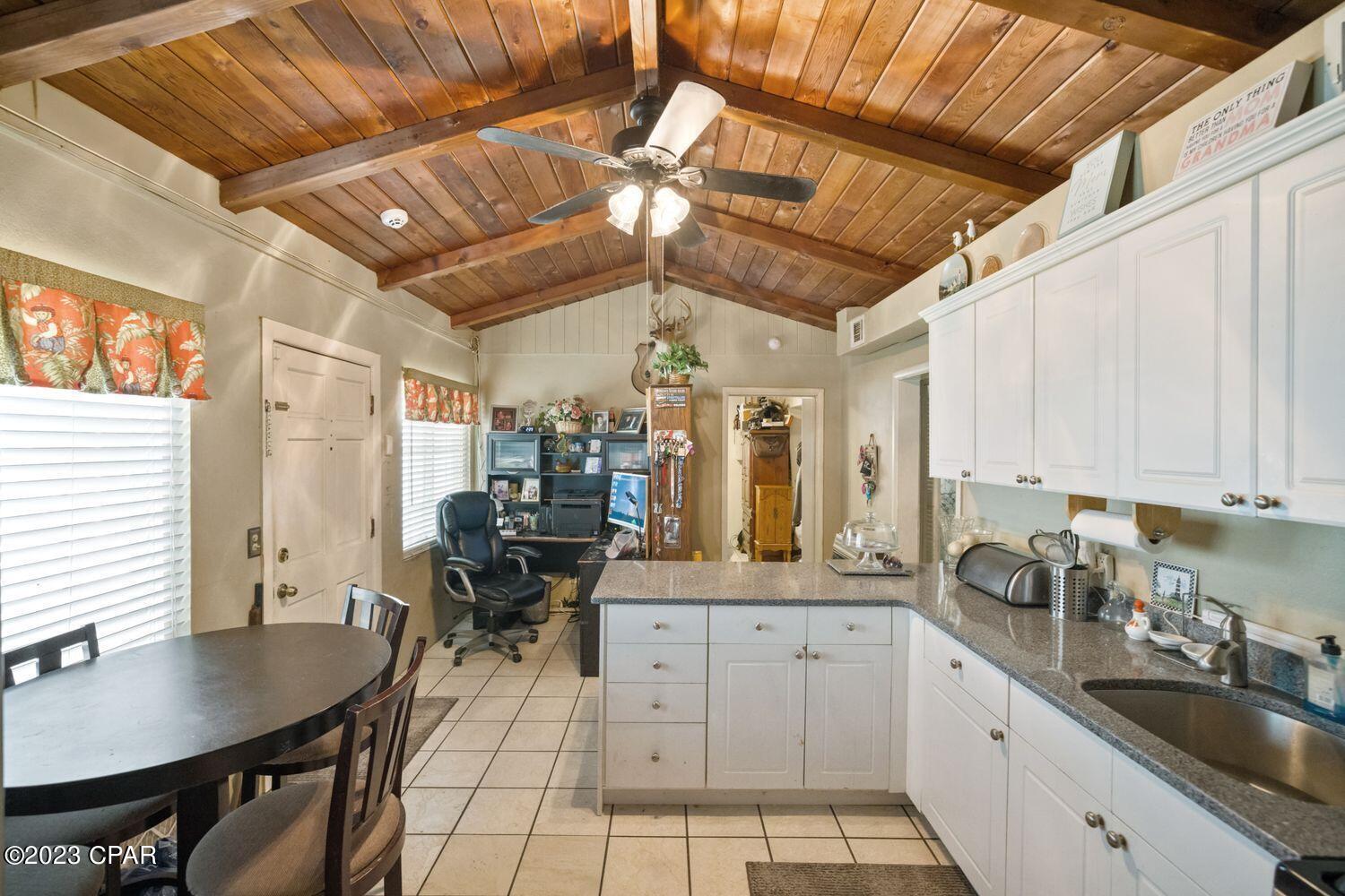 Laguna Beach Estates 6th Add - Residential