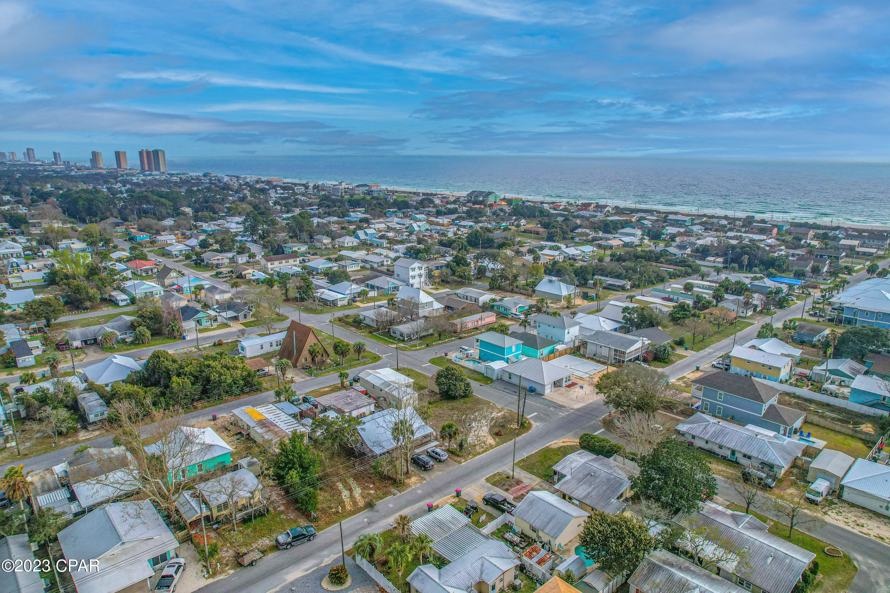 Laguna Beach Estates 6th Add - Residential