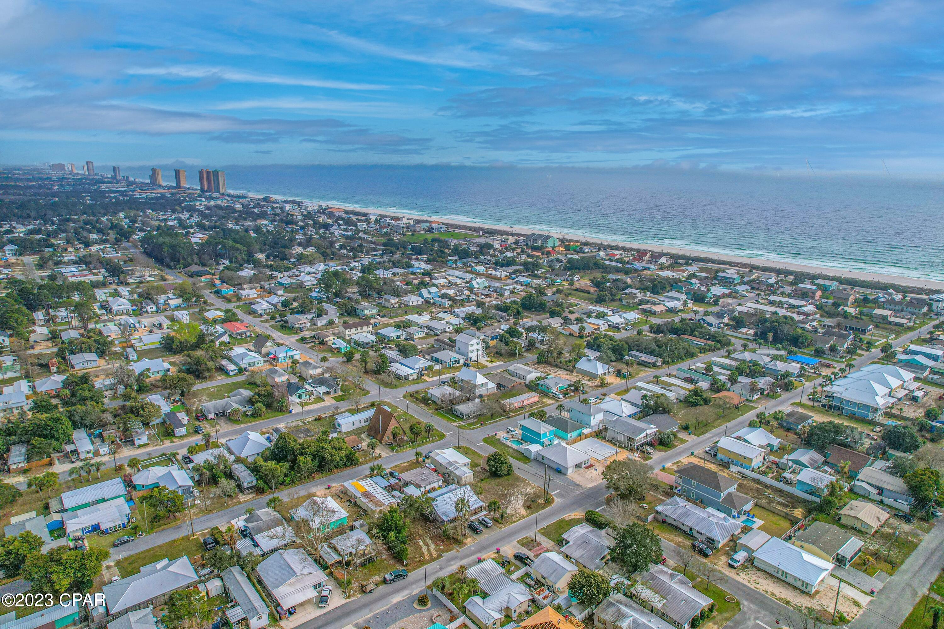 Laguna Beach Estates 6th Add - Residential