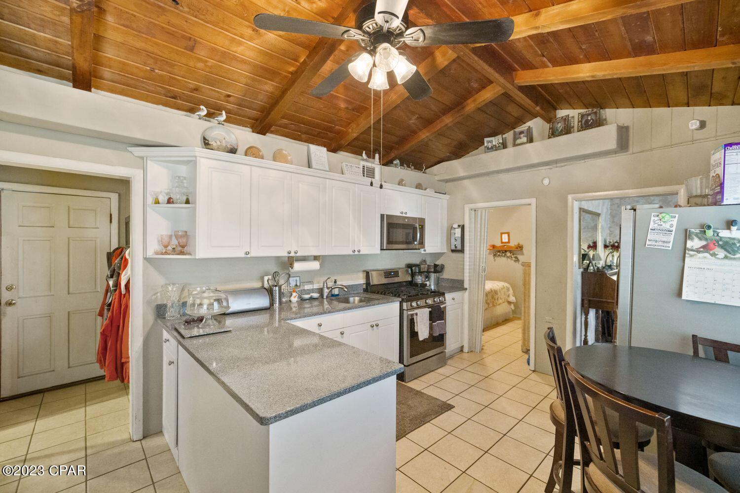 Laguna Beach Estates 6th Add - Residential