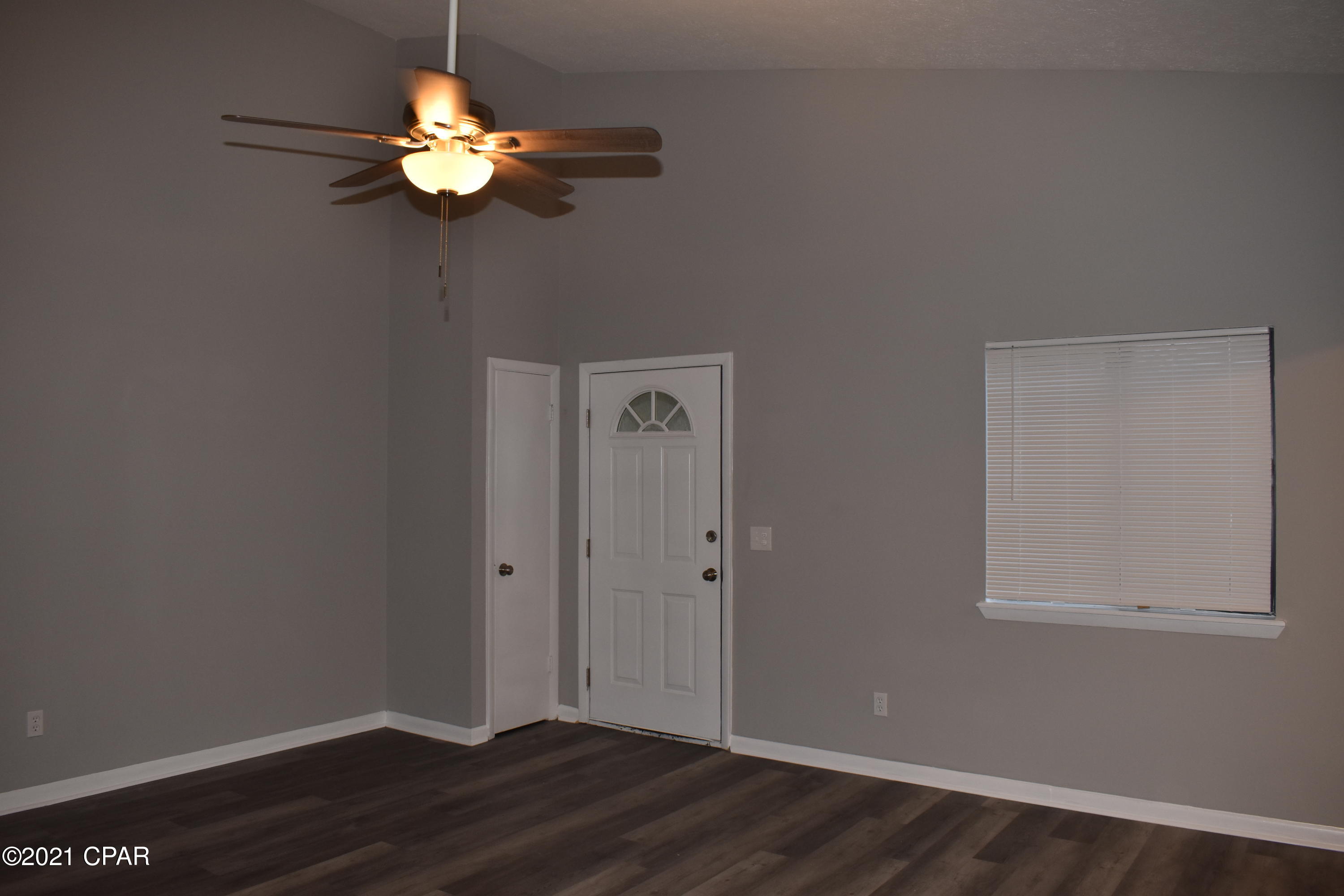 [No Recorded Subdiv] - Residential Lease