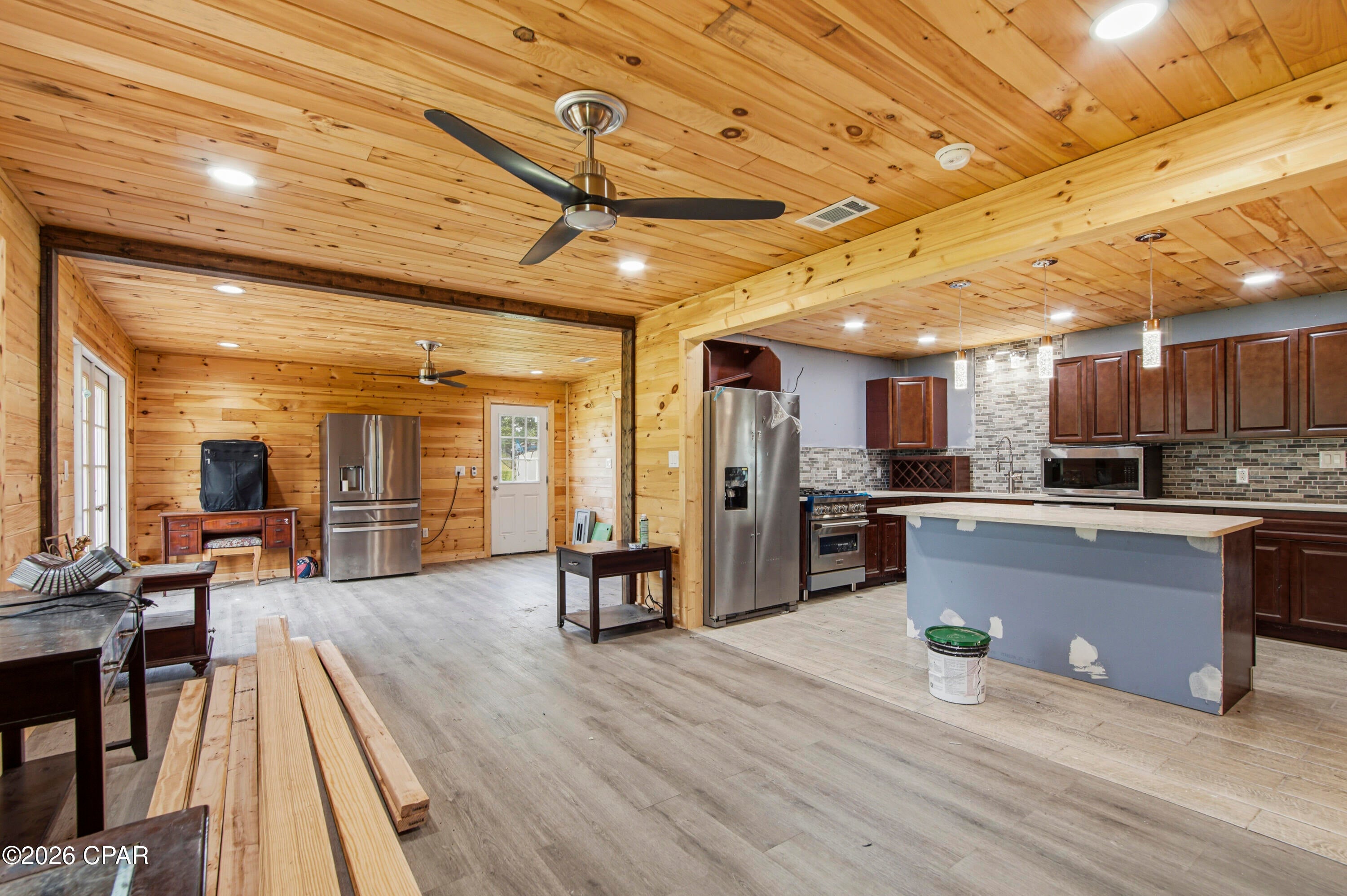 13274 N Us Highway 331