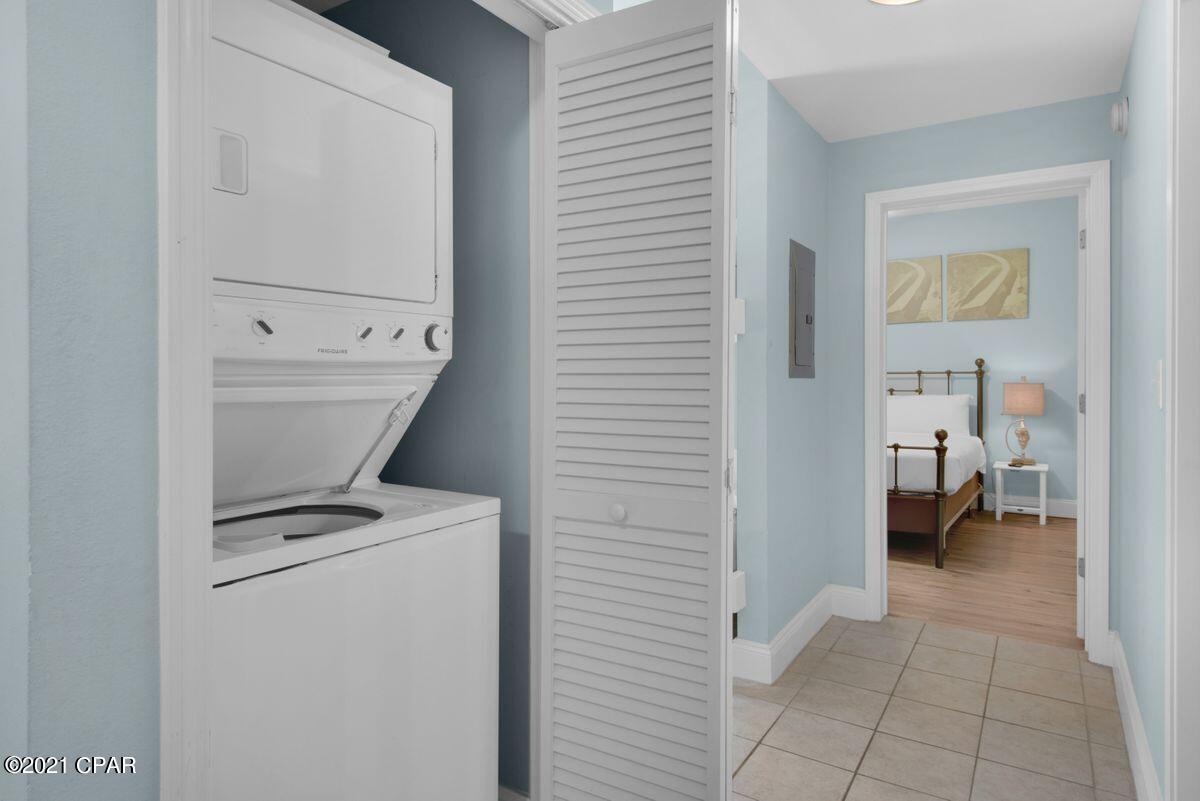 Laketown Wharf - Residential