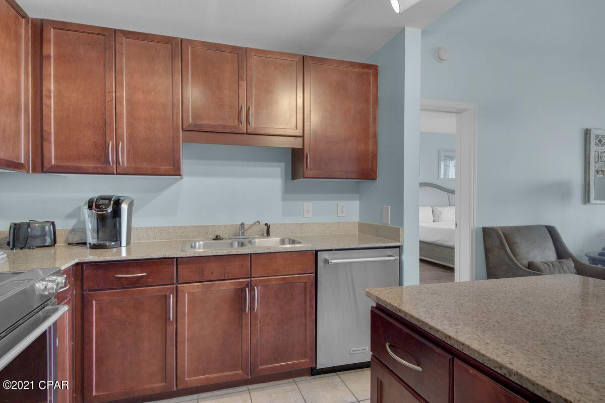 Laketown Wharf - Residential