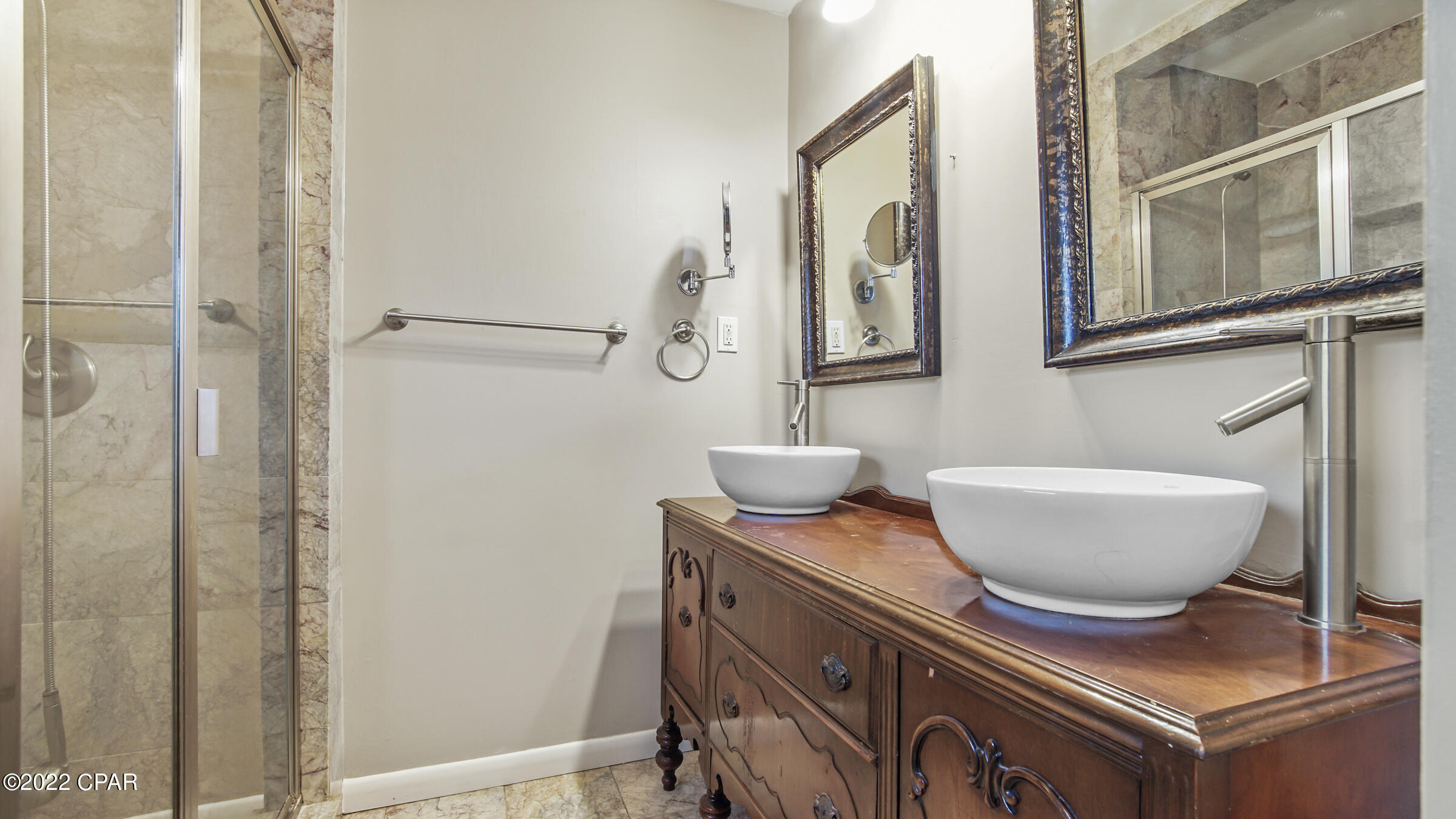 Lake Drive Heights - Residential